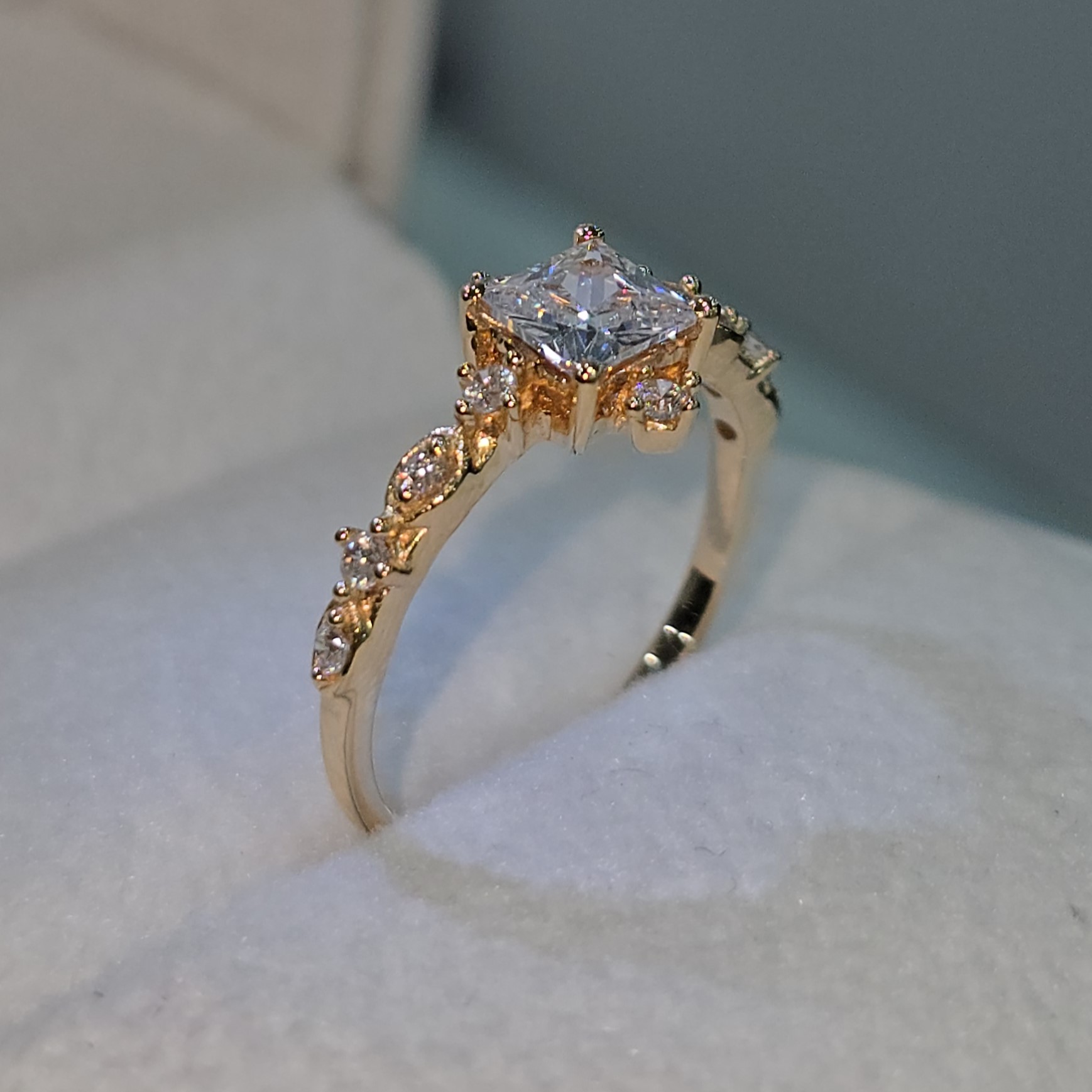 Anillo "Brillo Celestial"