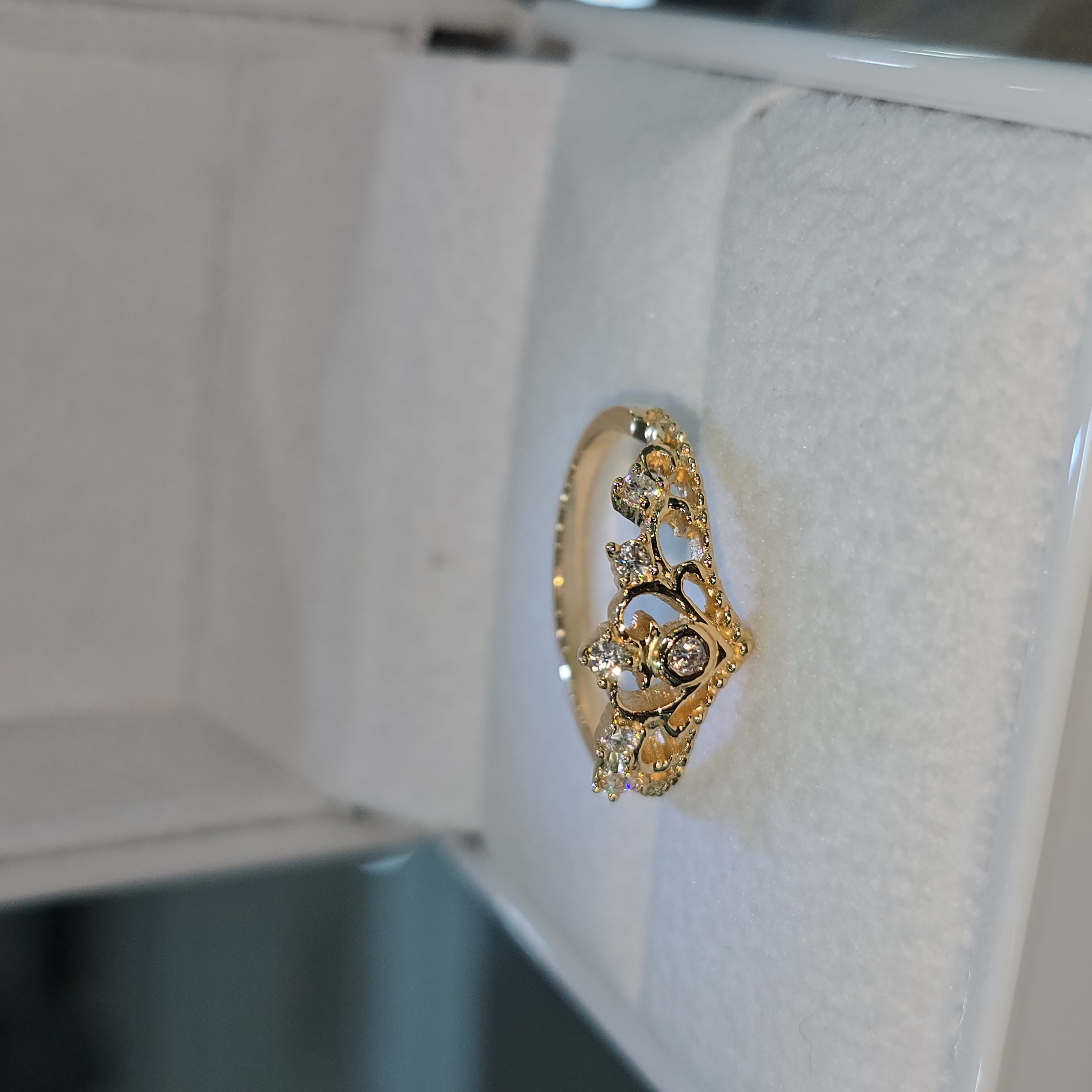 Anillo Corona con Moissanite  "Cinderella"