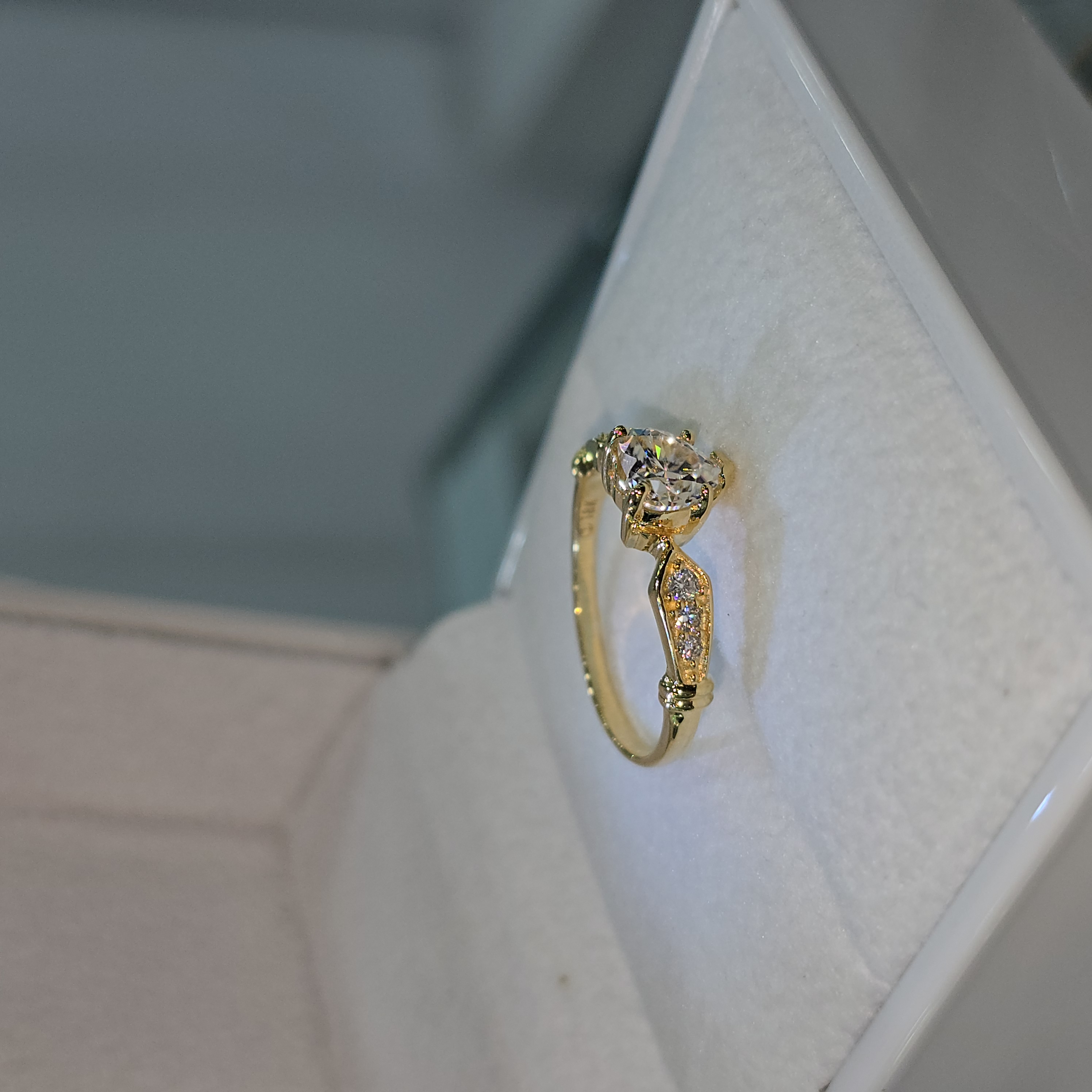 Anillo de Promesa con Moissanite "Mi corazón es tuyo"