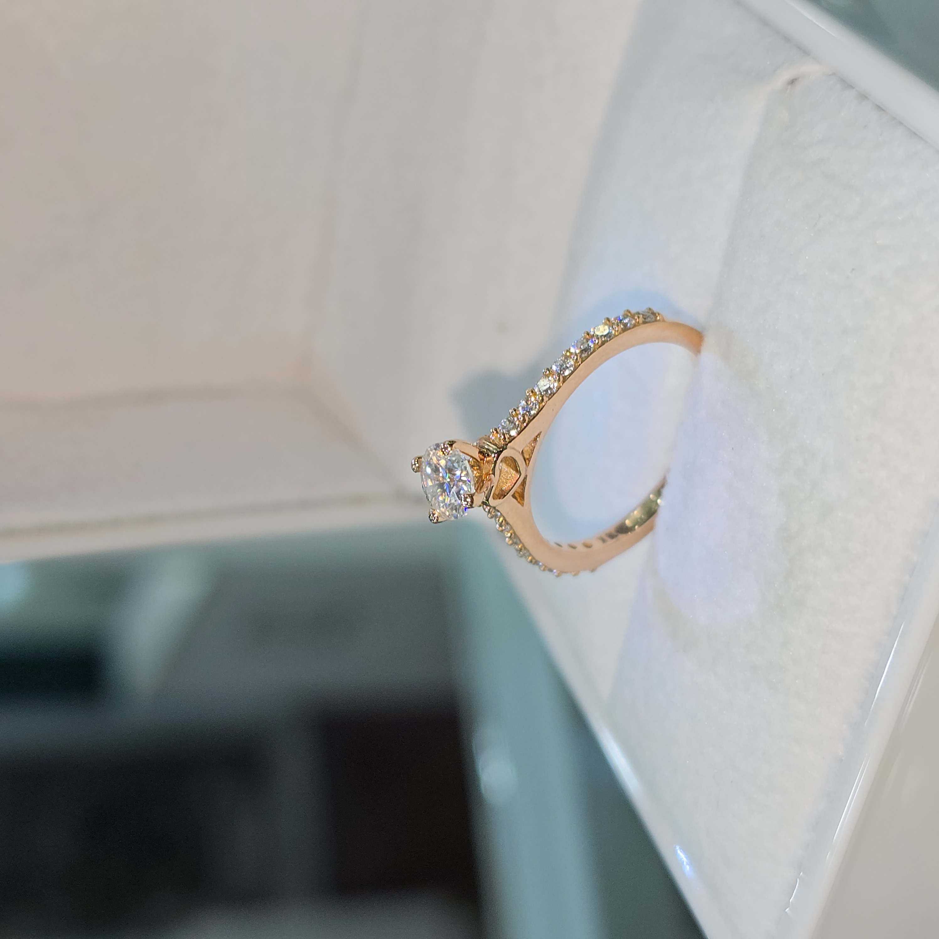 Anillo de Compromiso con Moissanite "A tu lado siempre"