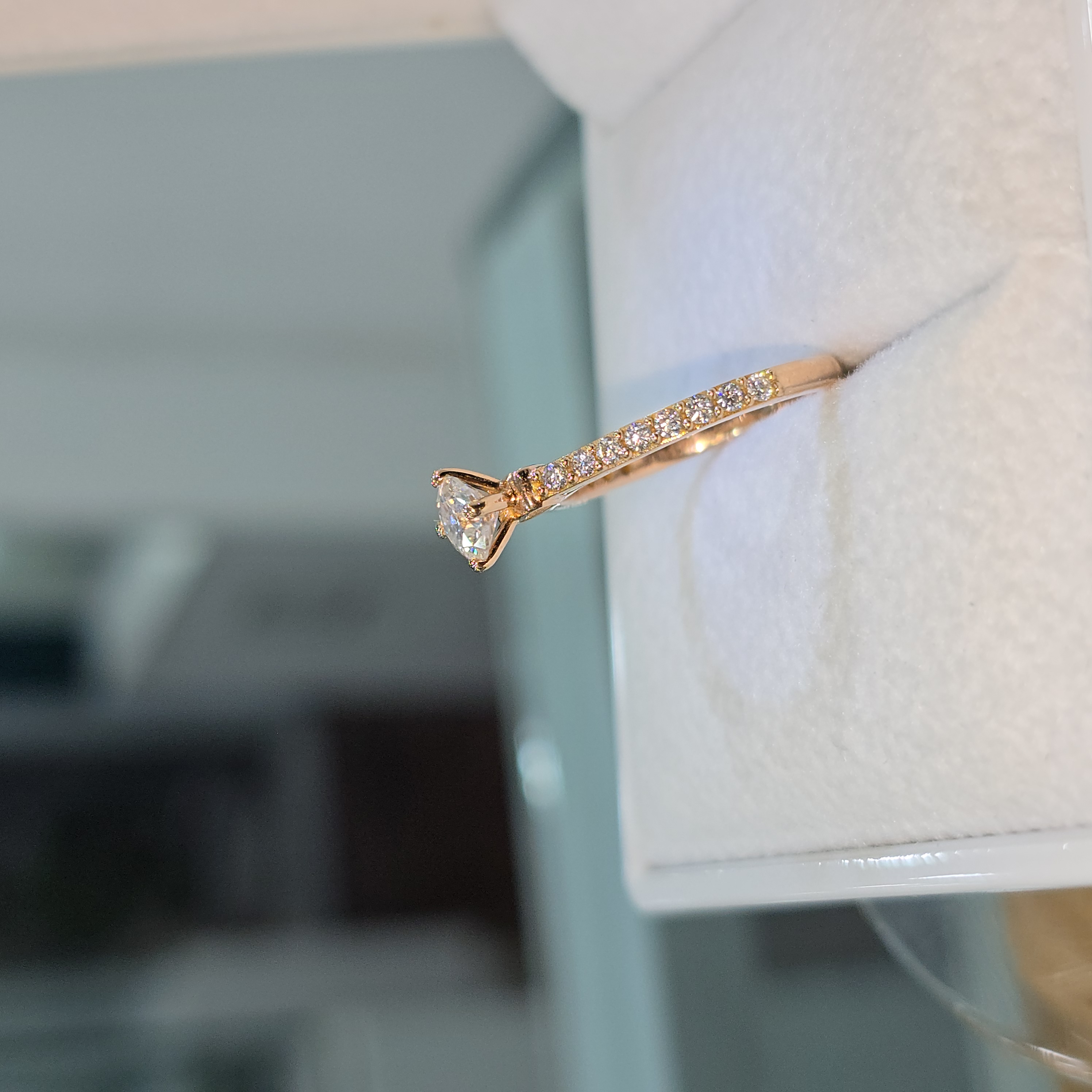 Anillo de Compromiso con Moissanite "A tu lado siempre"