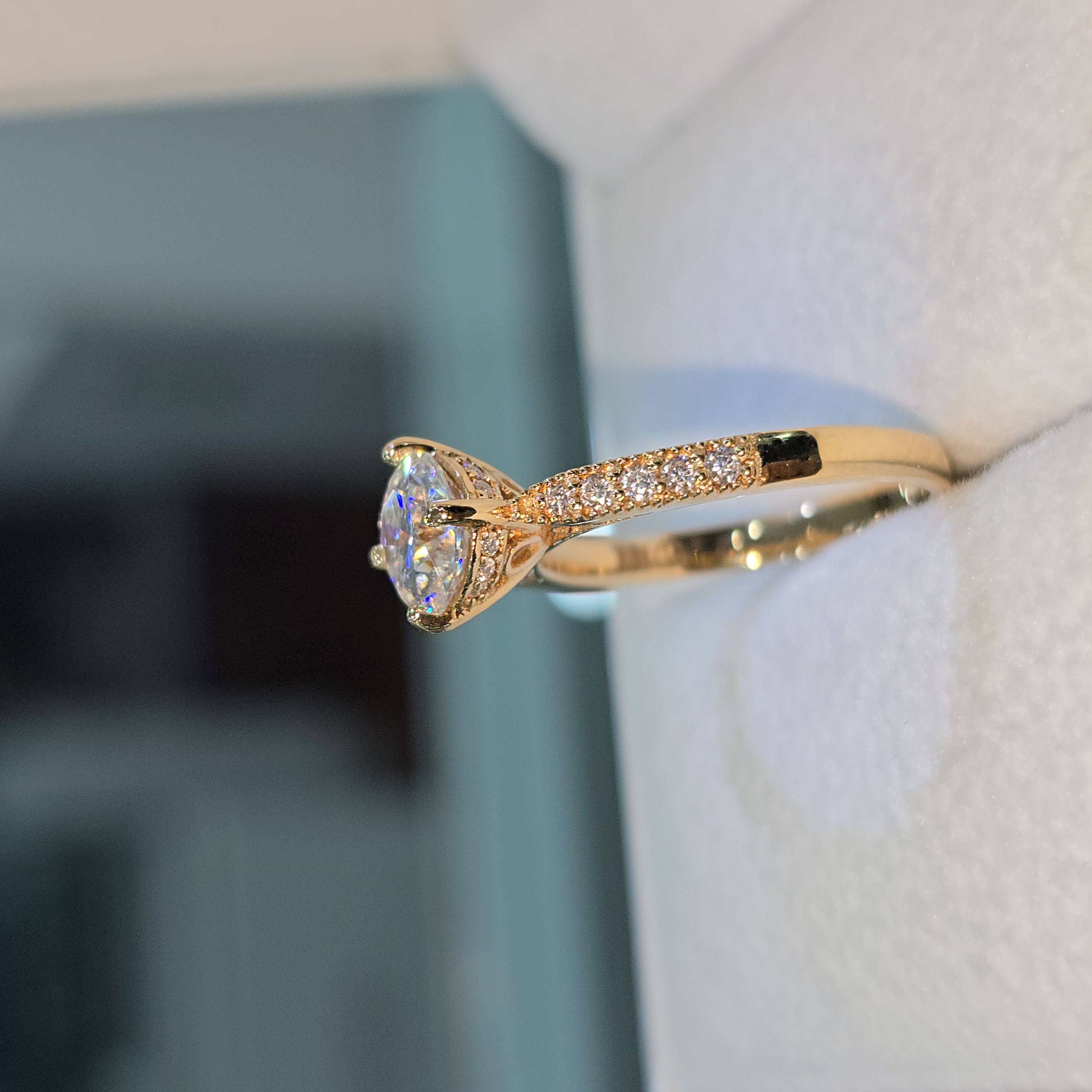 Anillo de Compromiso con Moissanite "My Beautiful"