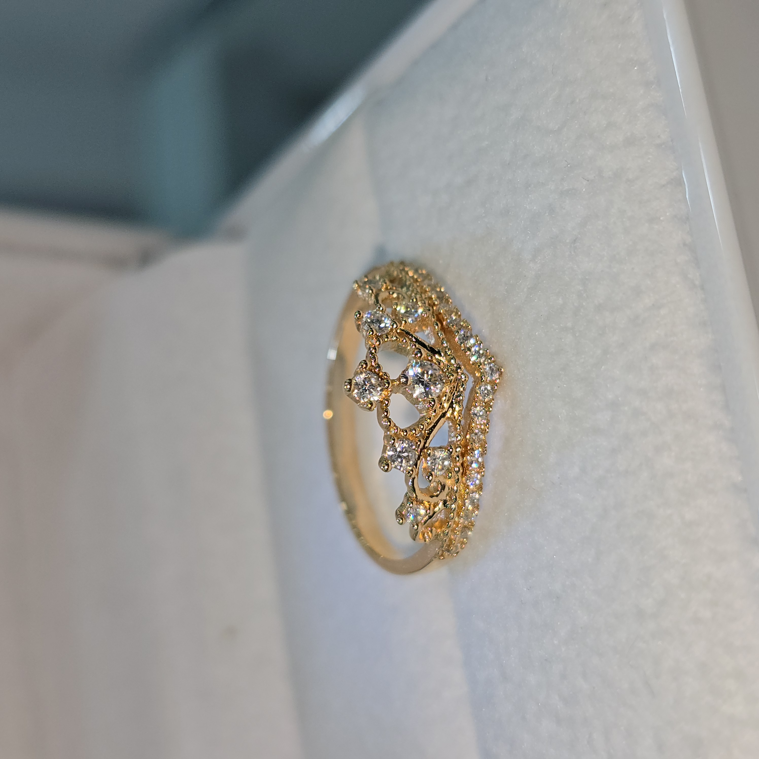 Anillo Corona con Moissanite "Bella"