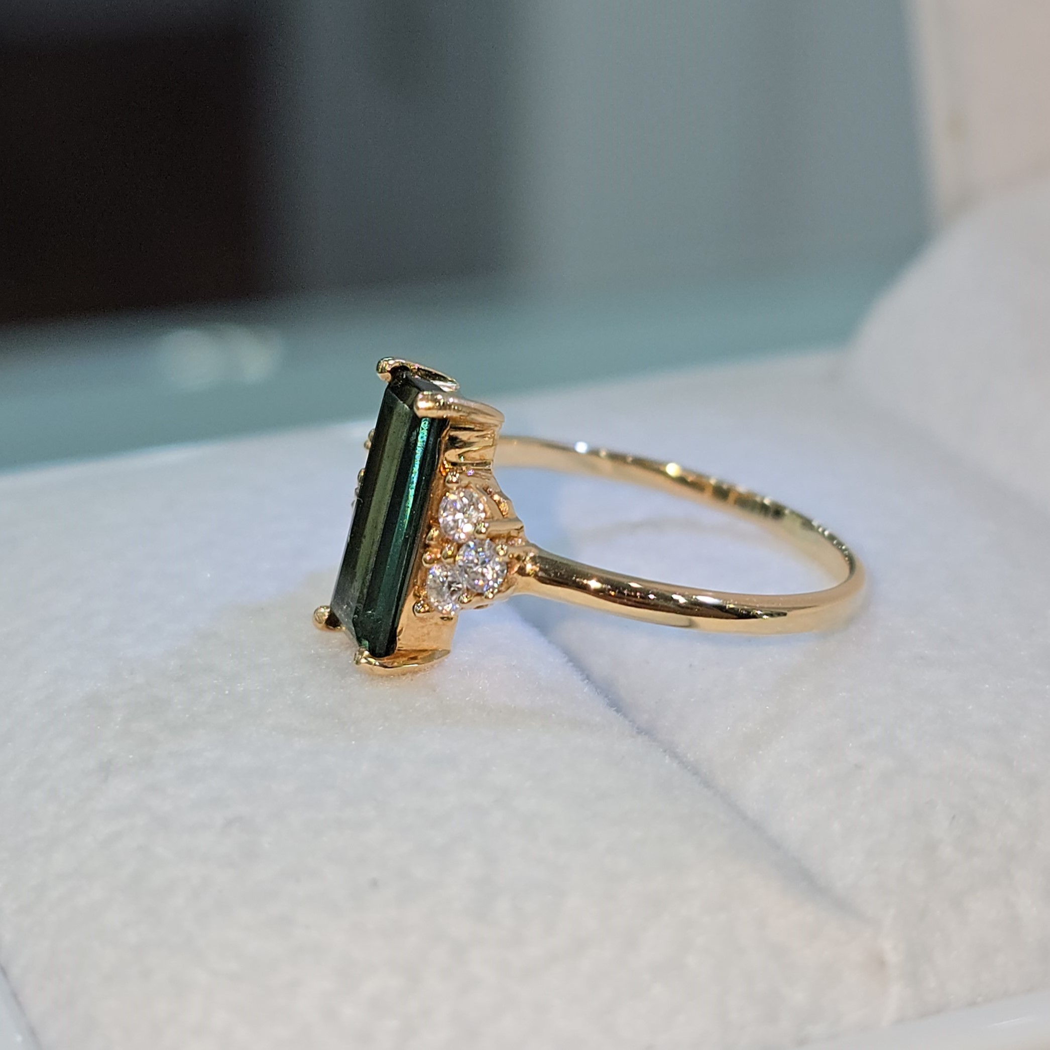 Anillo “Turmalina de Luz”