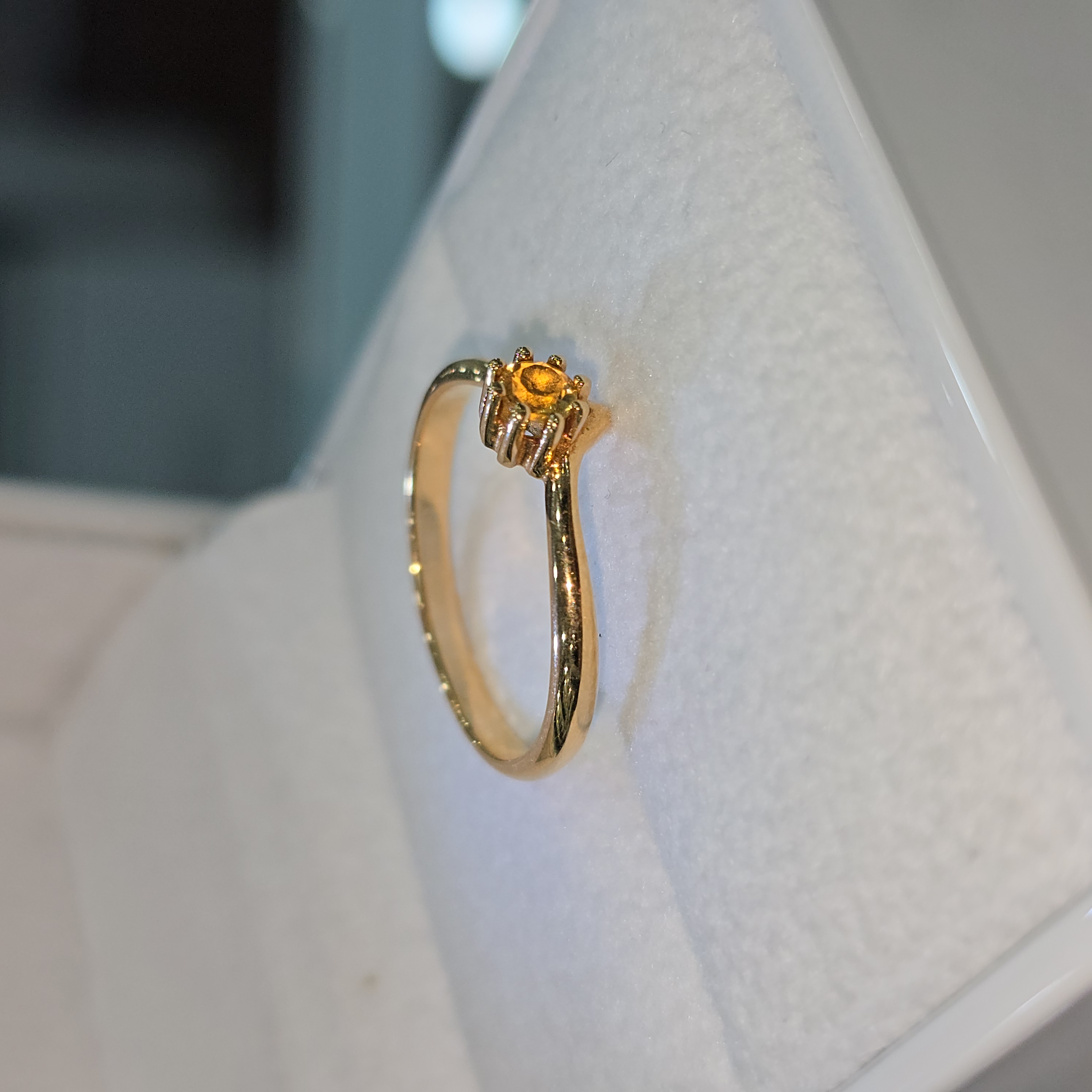 Anillo "Encanto Citrino"