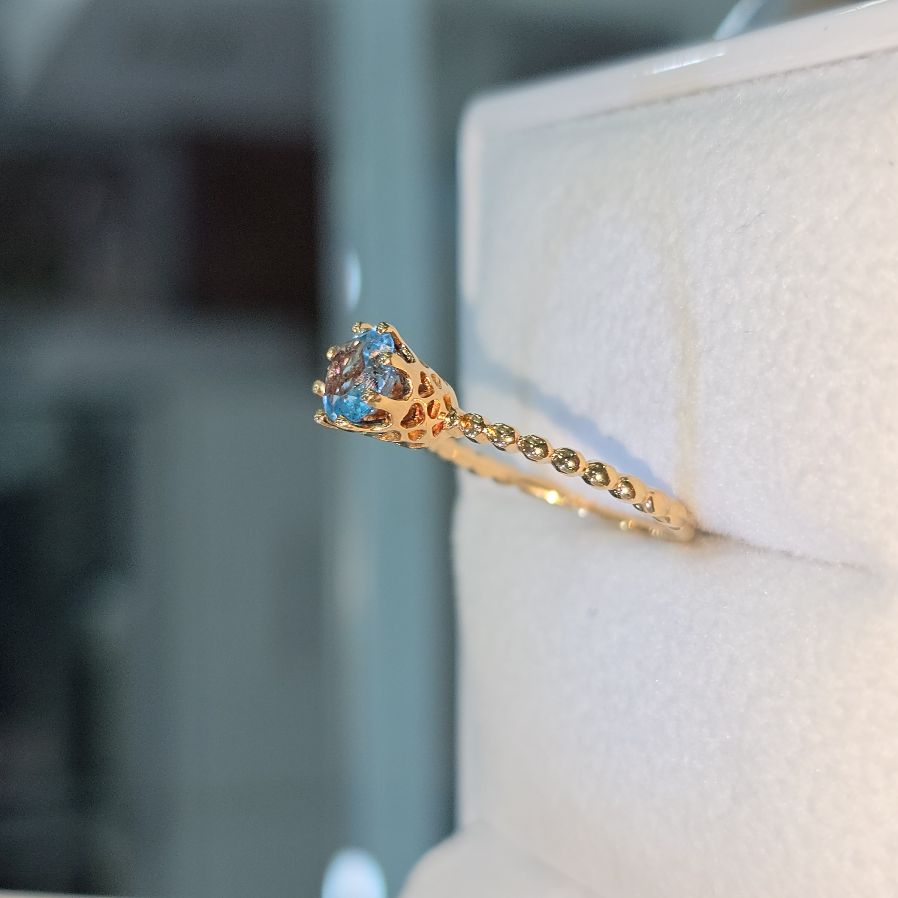 Anillo "Topacio Marino"