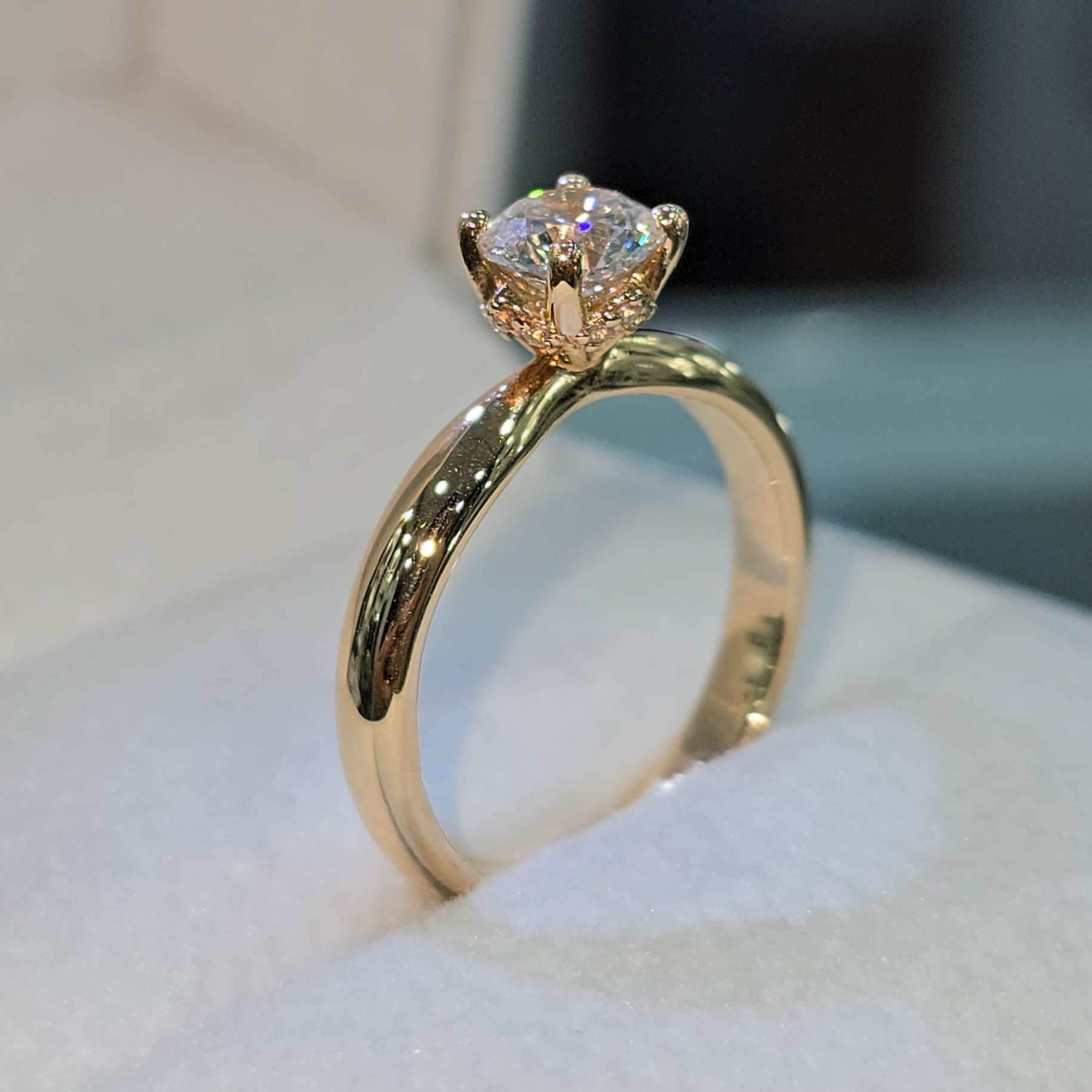 Anillo de Compromiso con Diamante de Laboratorio  “ Aurora”