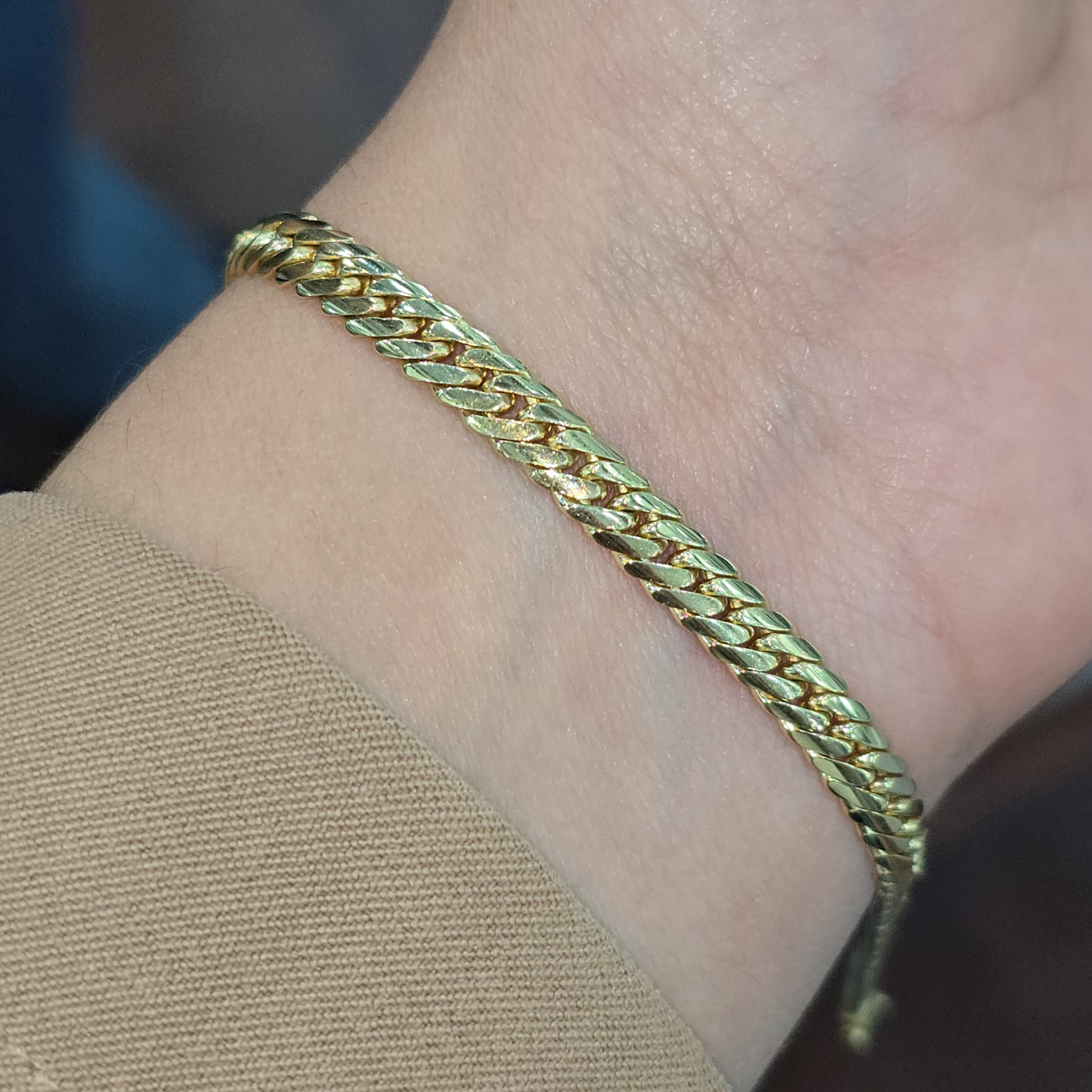 Pulsera " Lomo de Corvina Elegance”