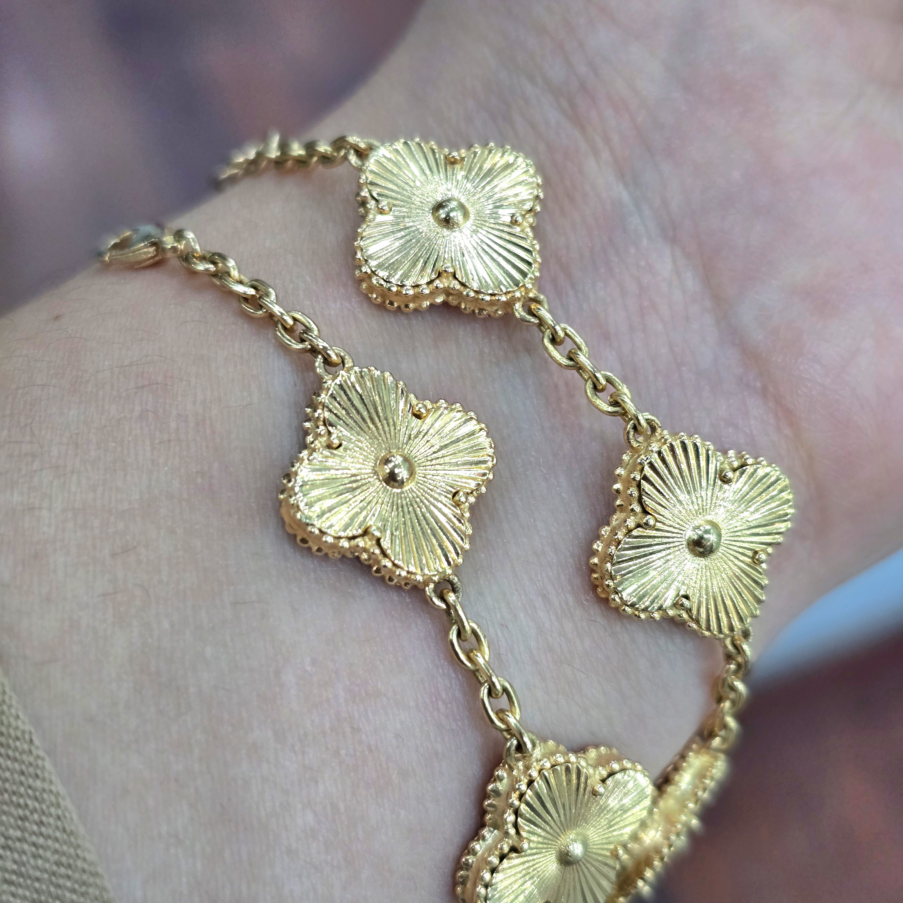 Pulsera “Van Cleef Flor Royale”