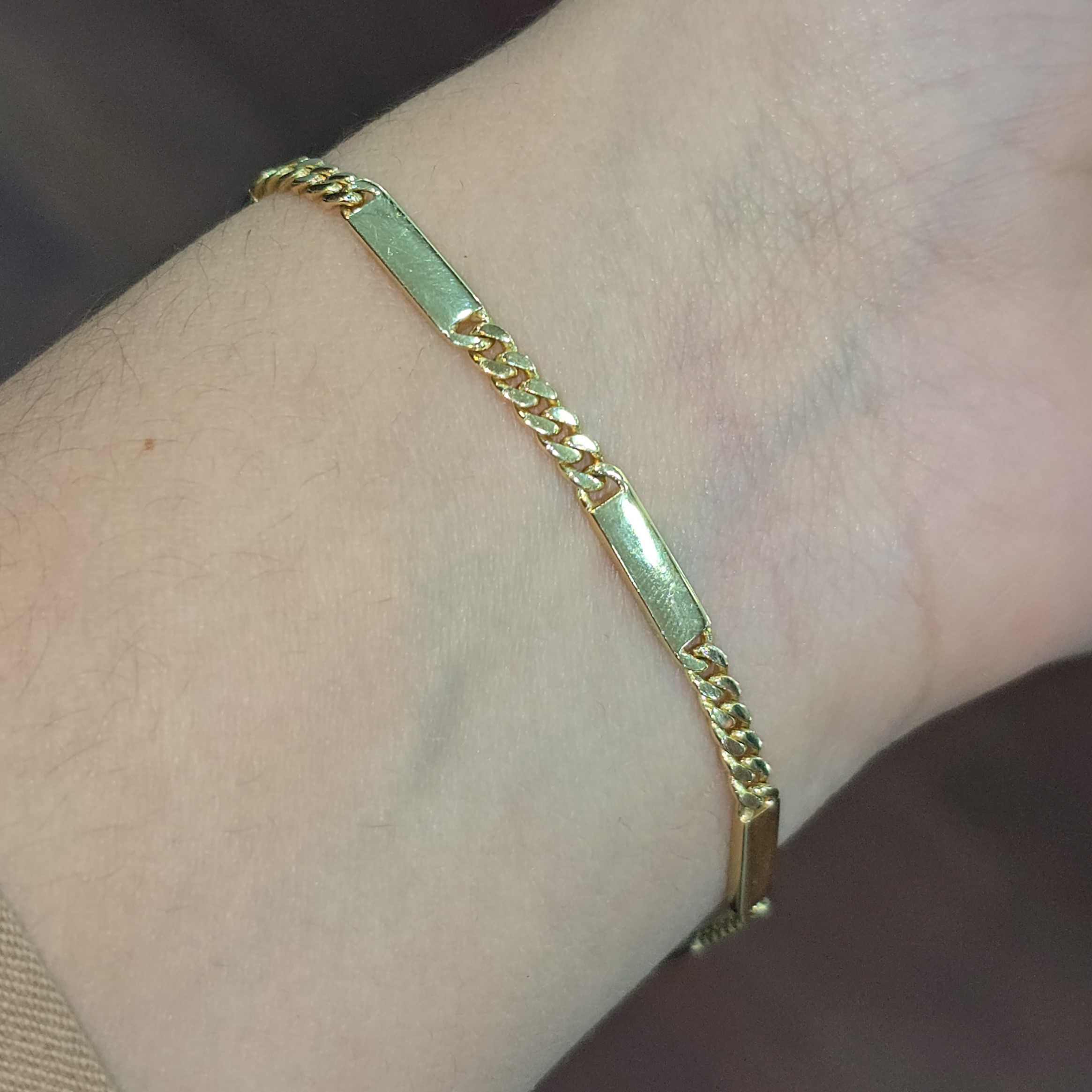 Pulsera “Lomo con Placa Aura”