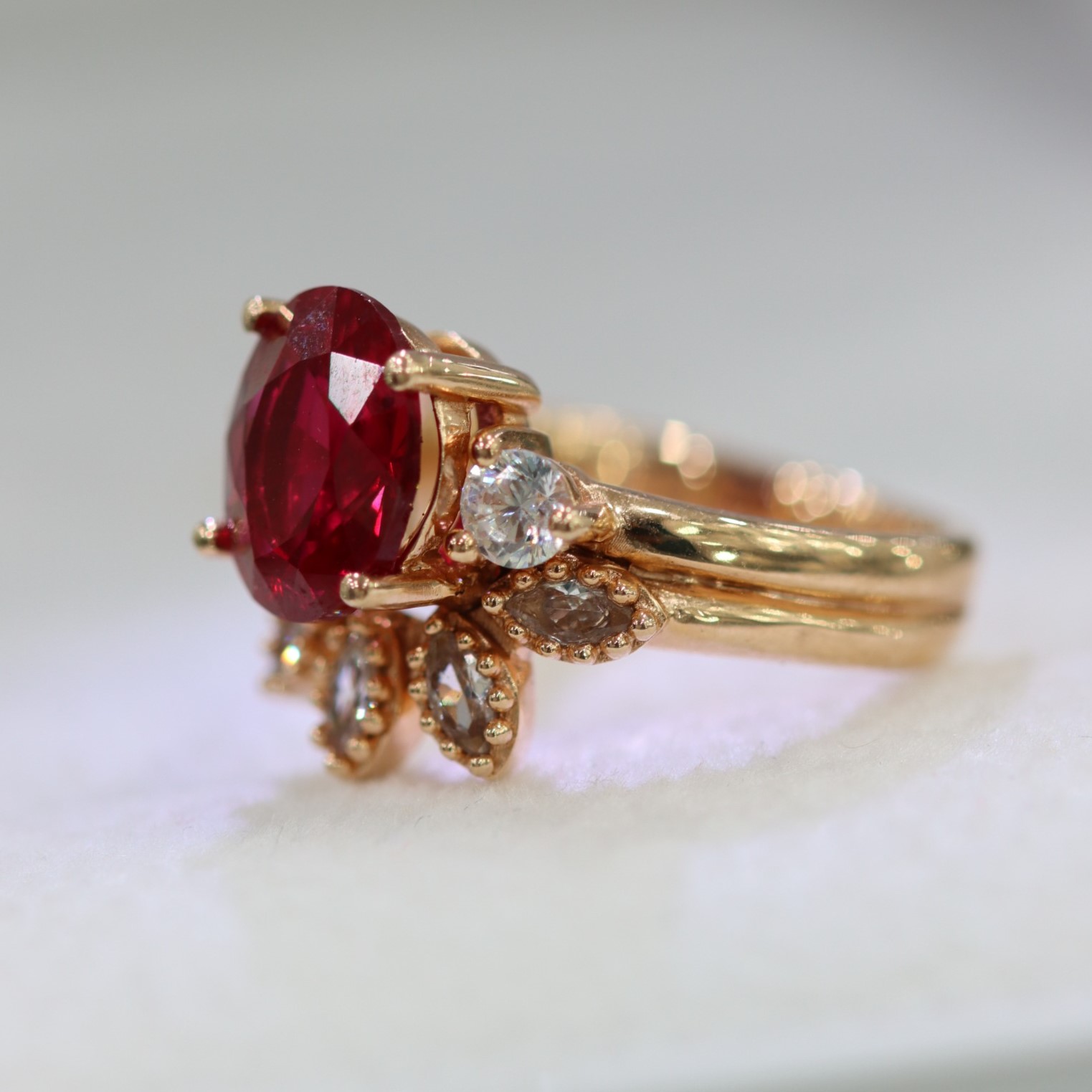 Anillo "Circón Velvet"