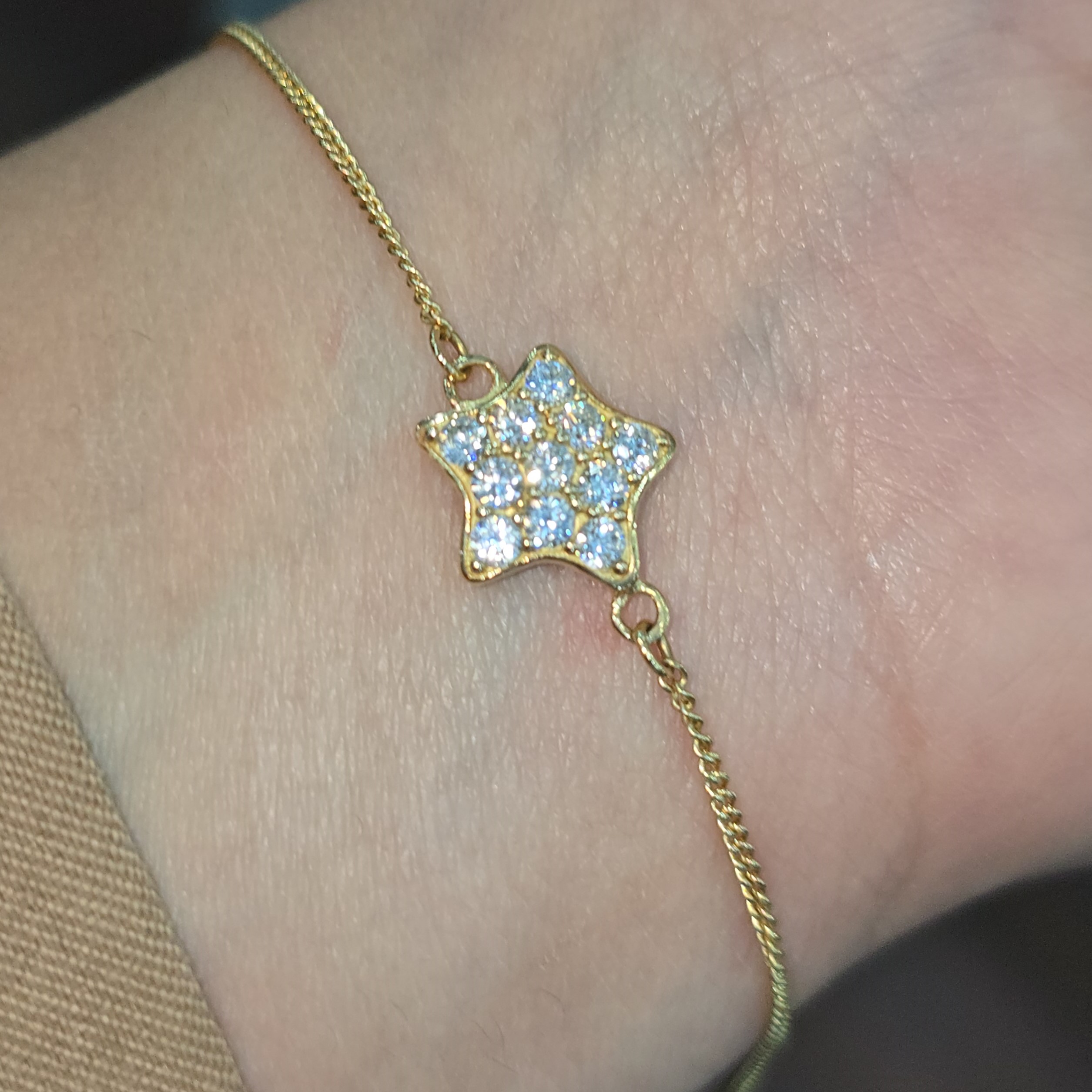 Pulsera " Estrella Luminosa"