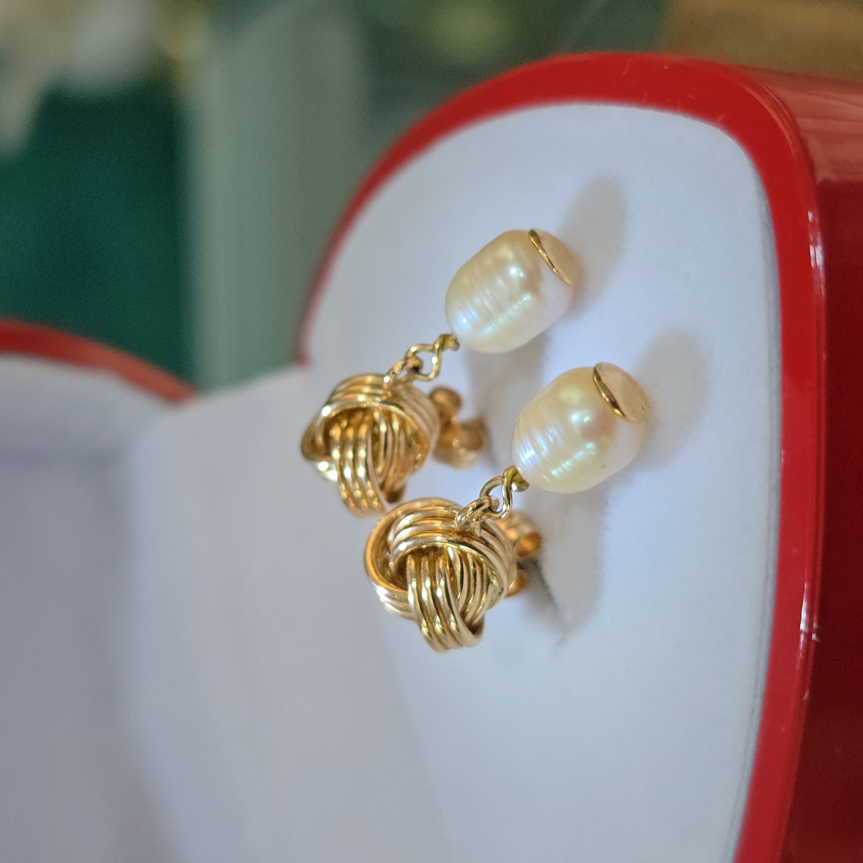 Aretes "Con Perlas Cultivas de Río"