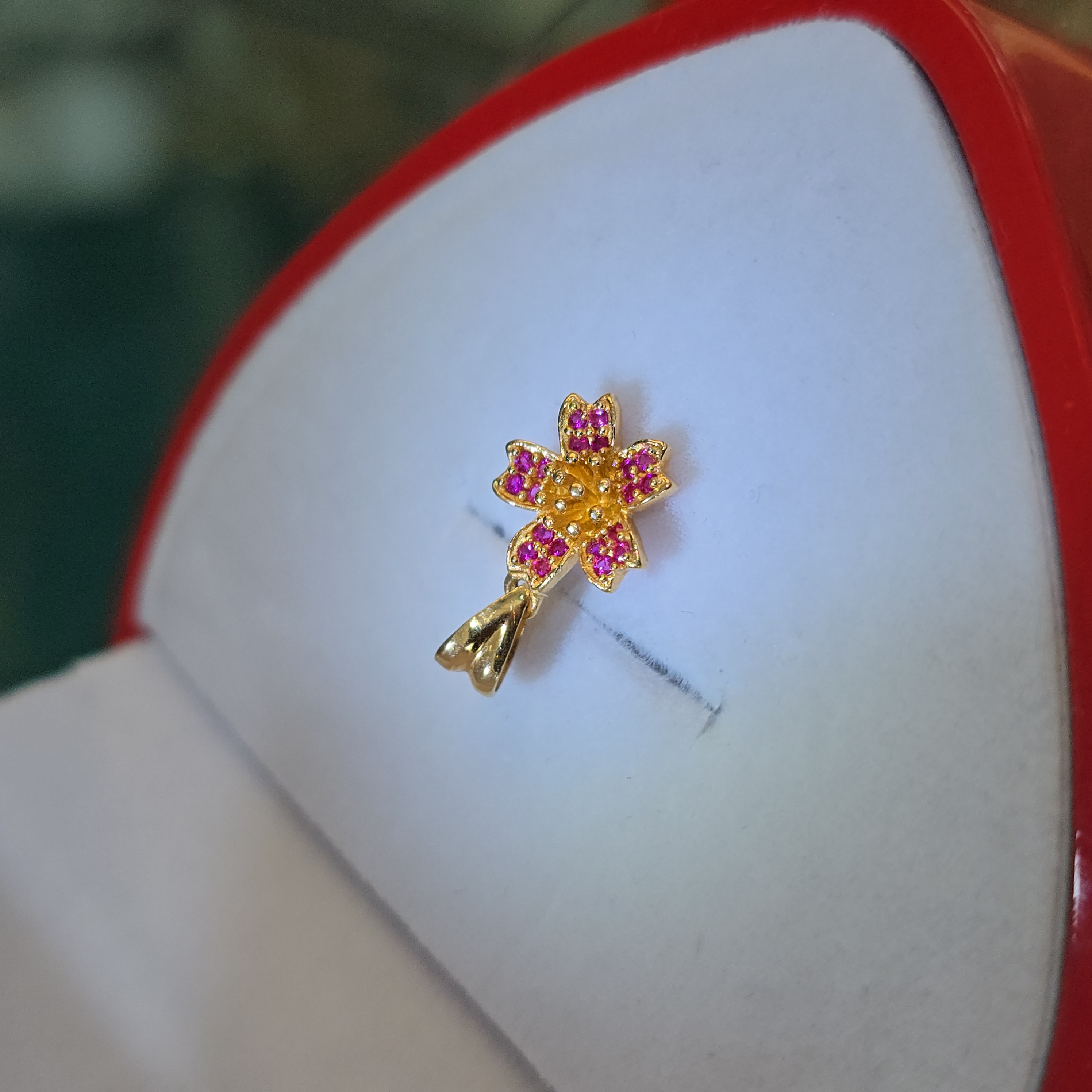 Dije "Circón Divine"