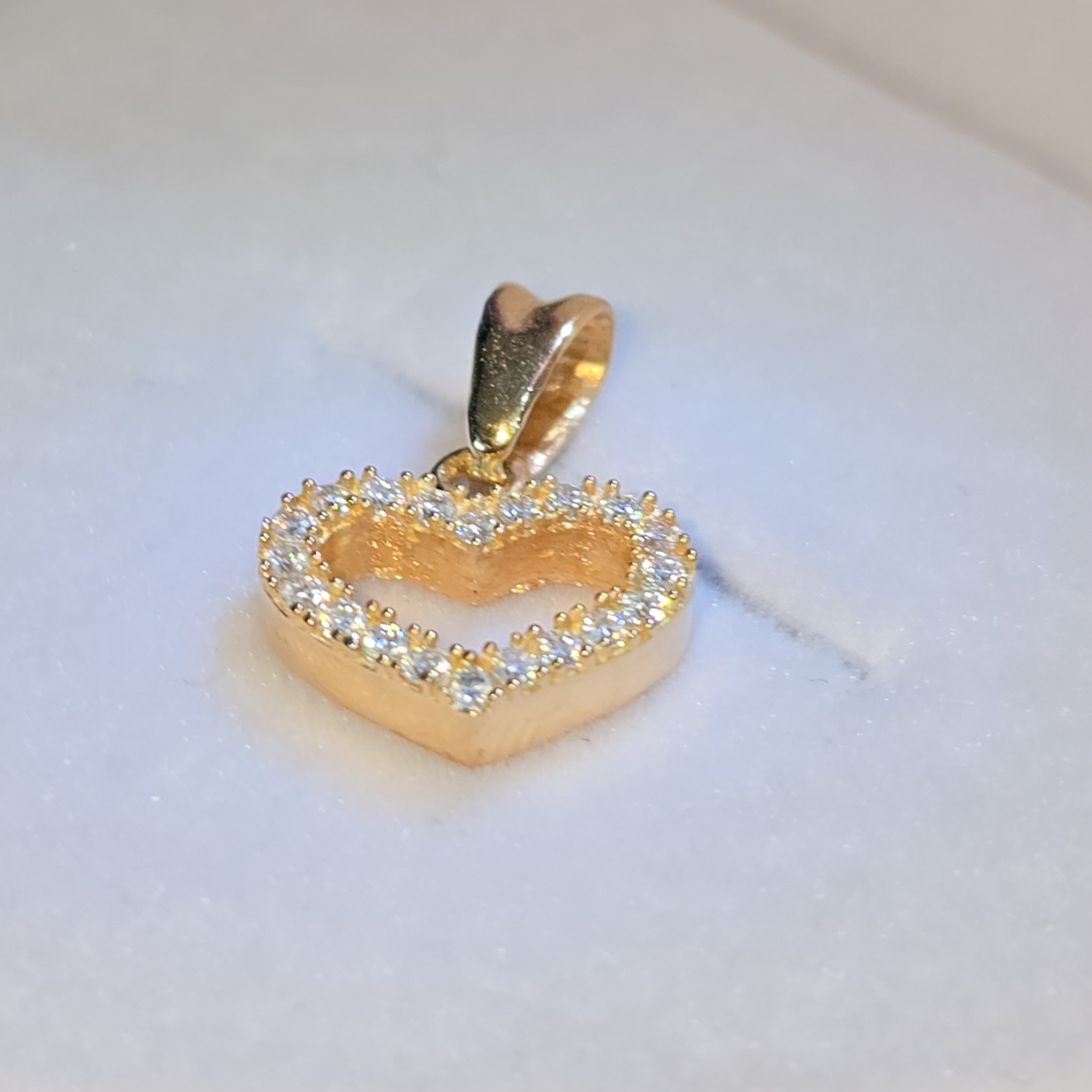 Dije Piedra Natural " Moissanite de Luz"