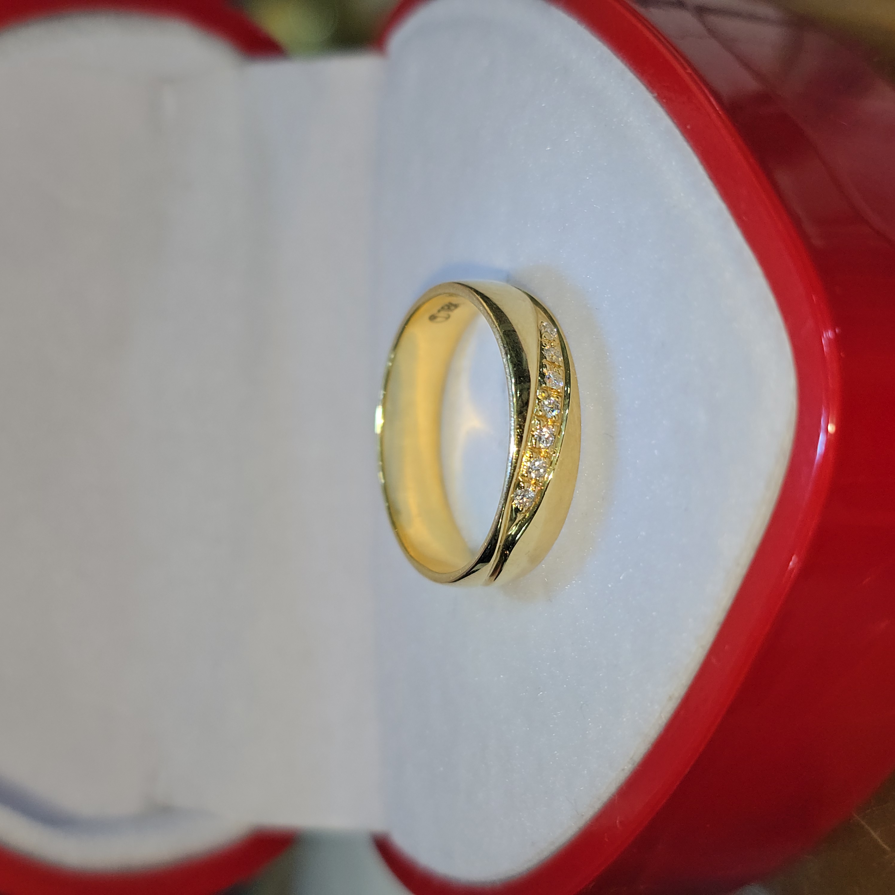 Aro Moissanite "Eternia"