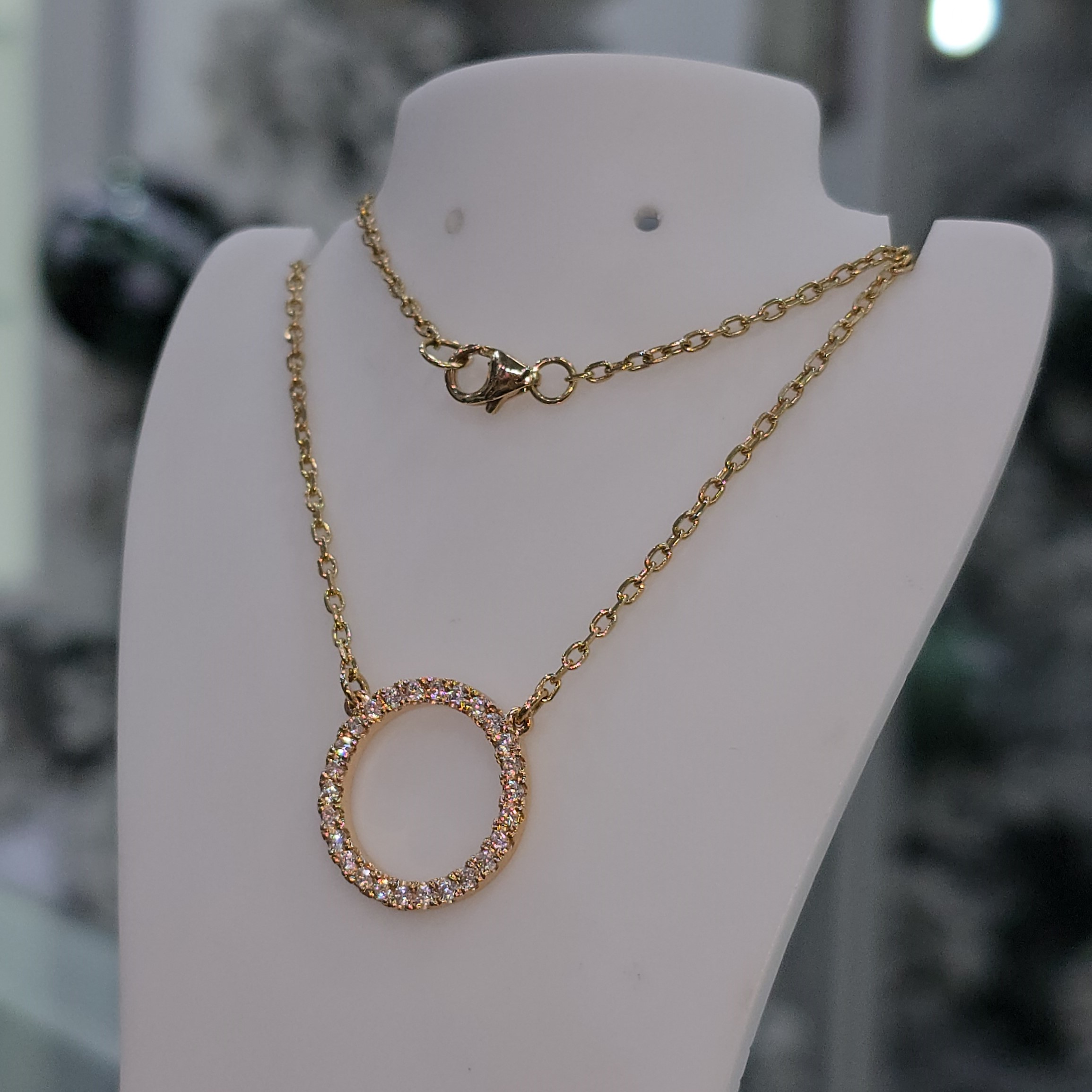 Collar "Círculo  Real"