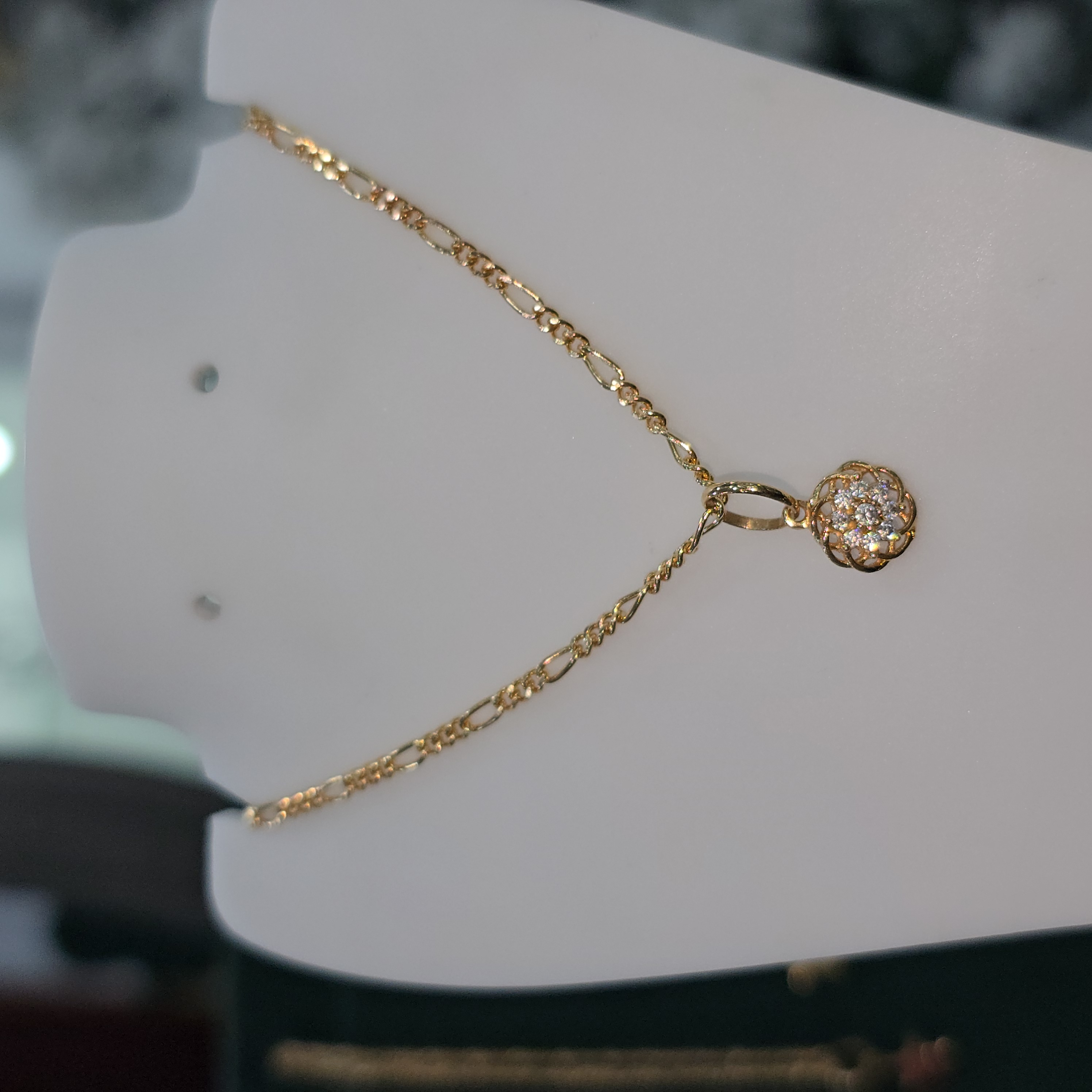 Collar con Dije "Florecita"