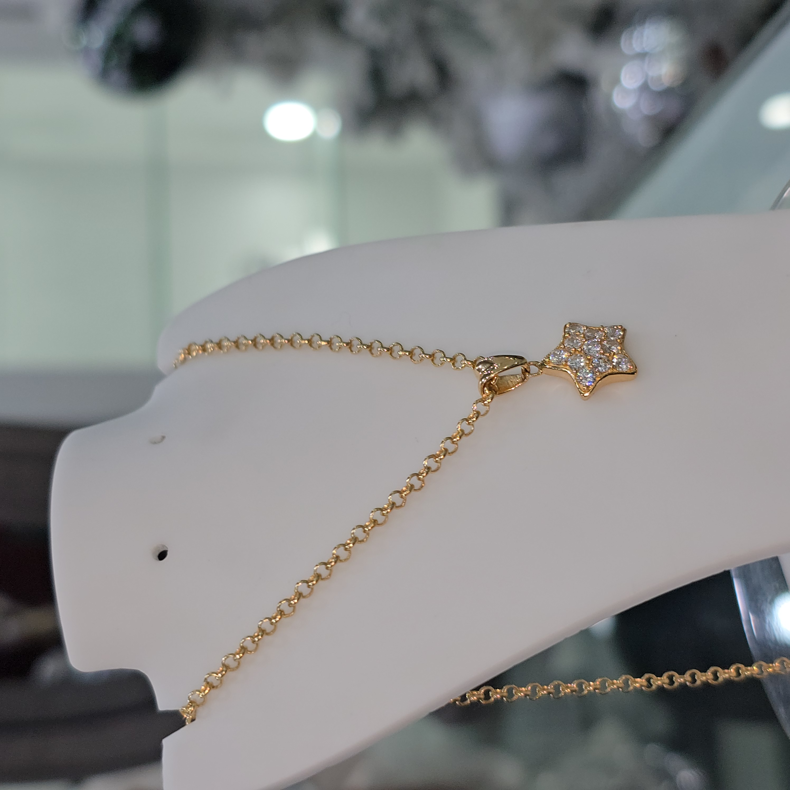 Collar con dije "Star"