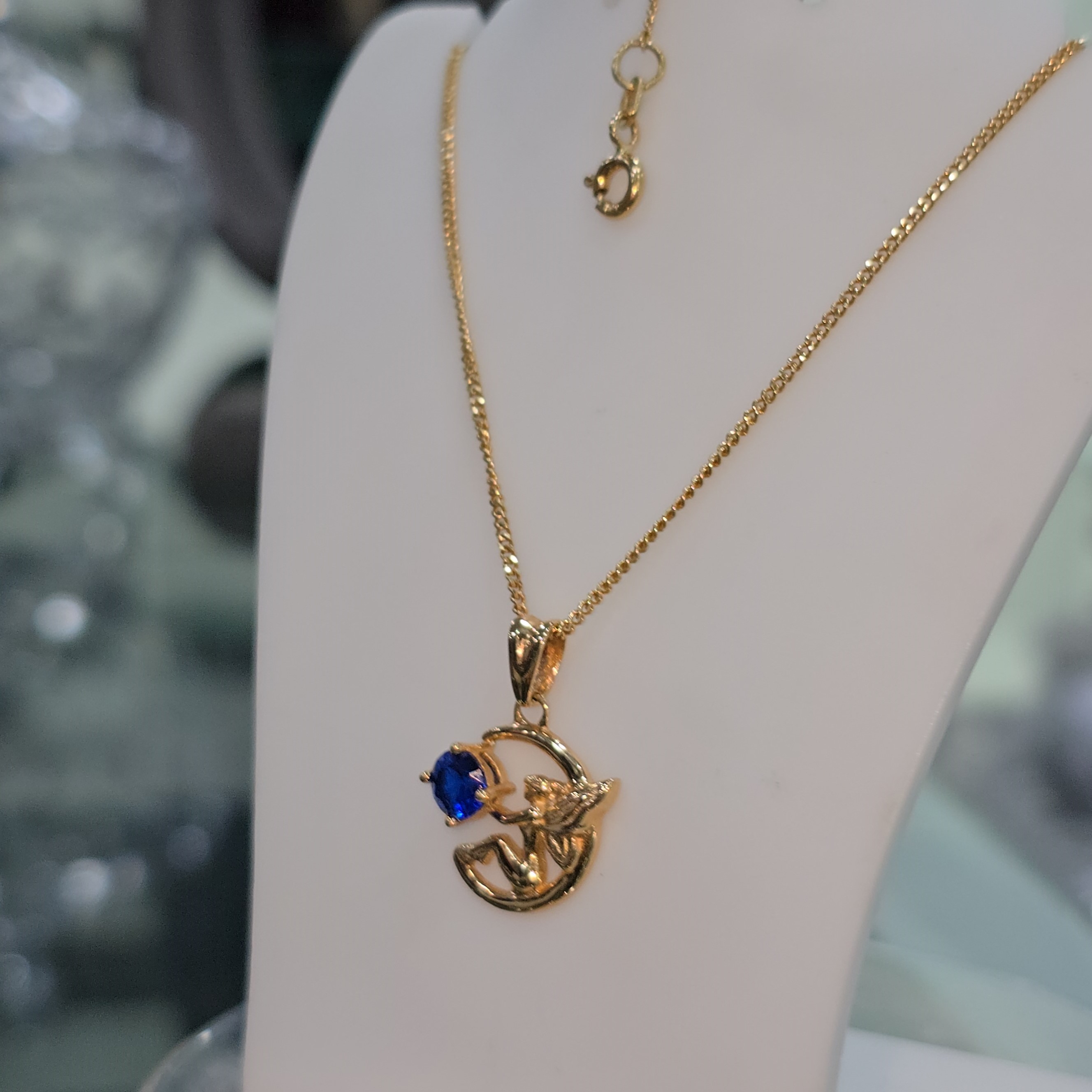 Collar con Dije " Ángel de Luz"