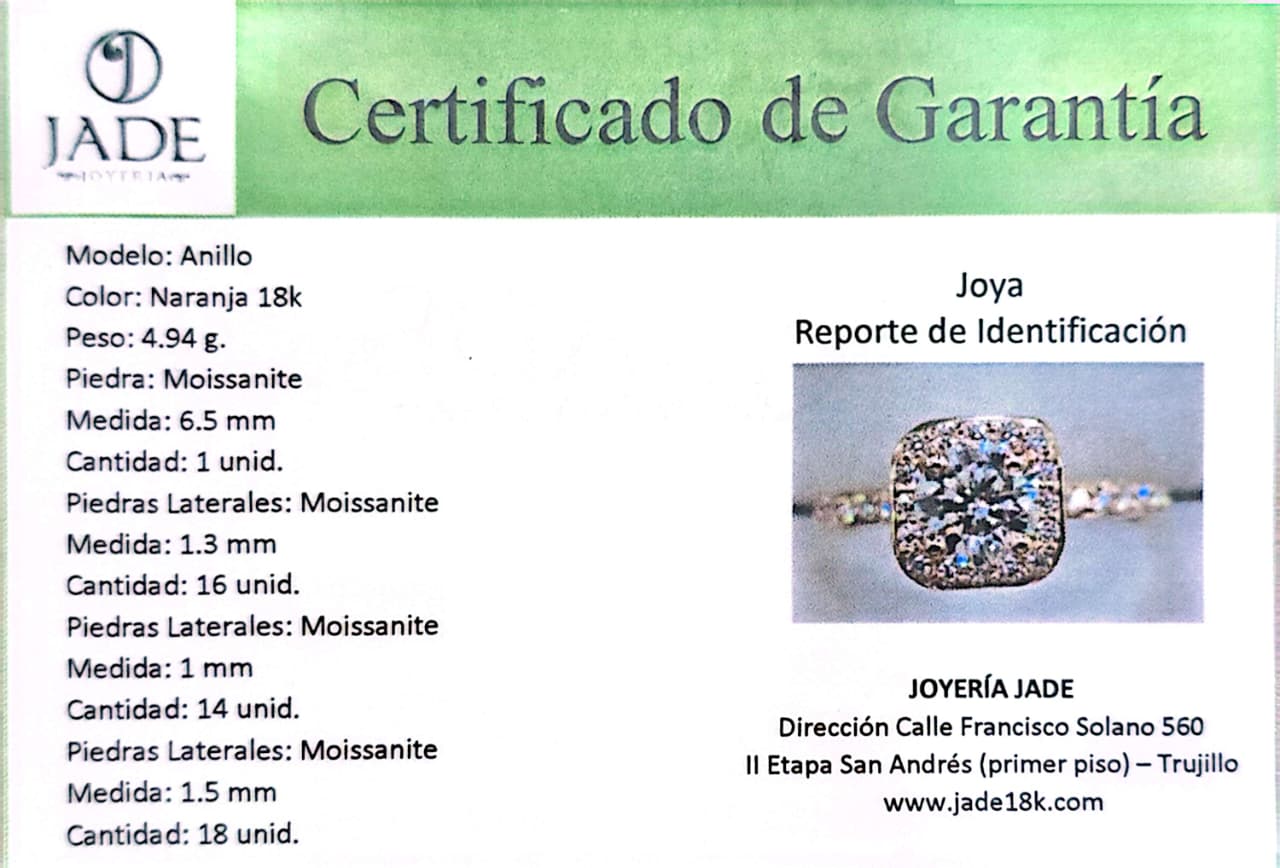 Anillo de Compromiso con Moissanite " Signature”