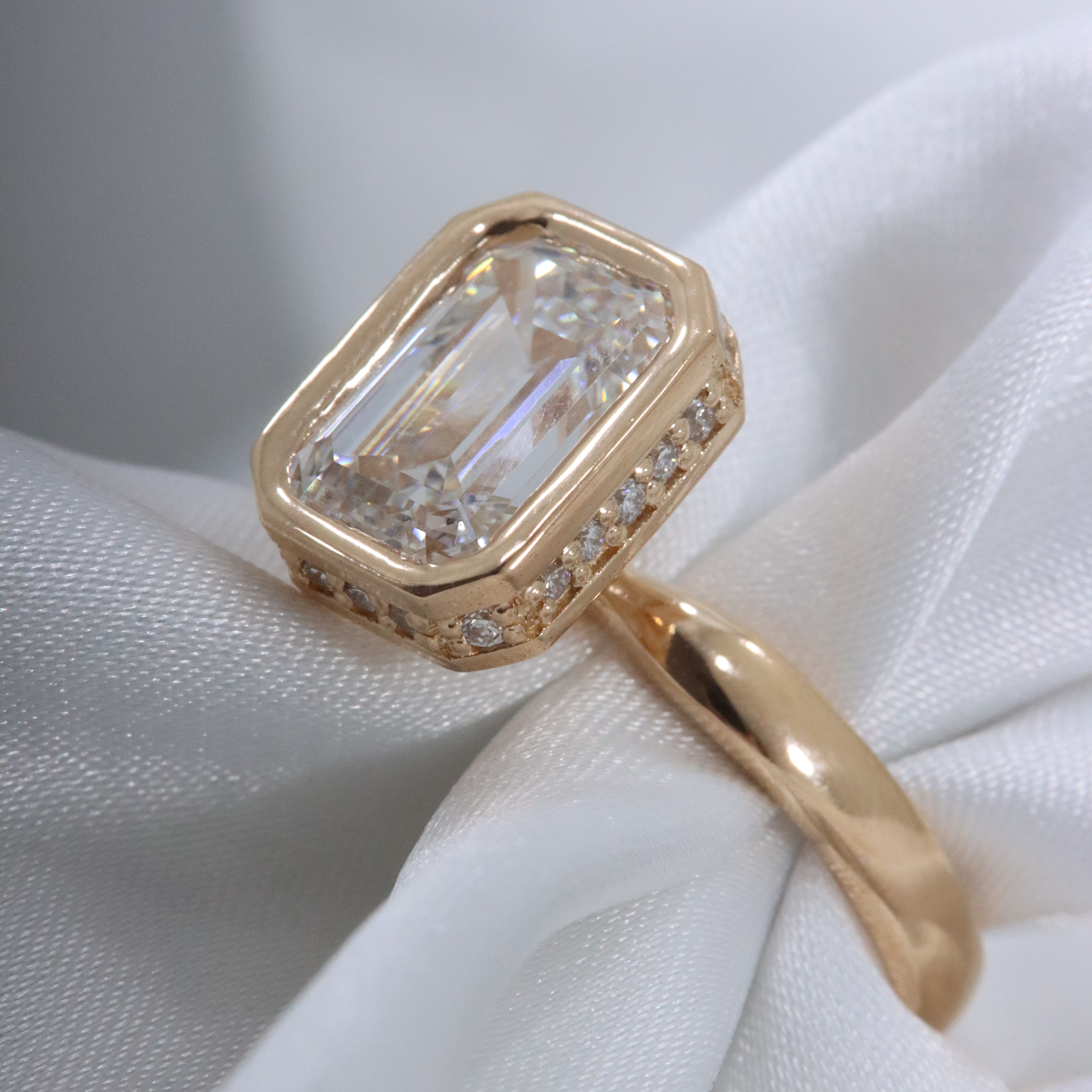 Anillo de Compromiso con Diamante de Laboratorio "Fátima"