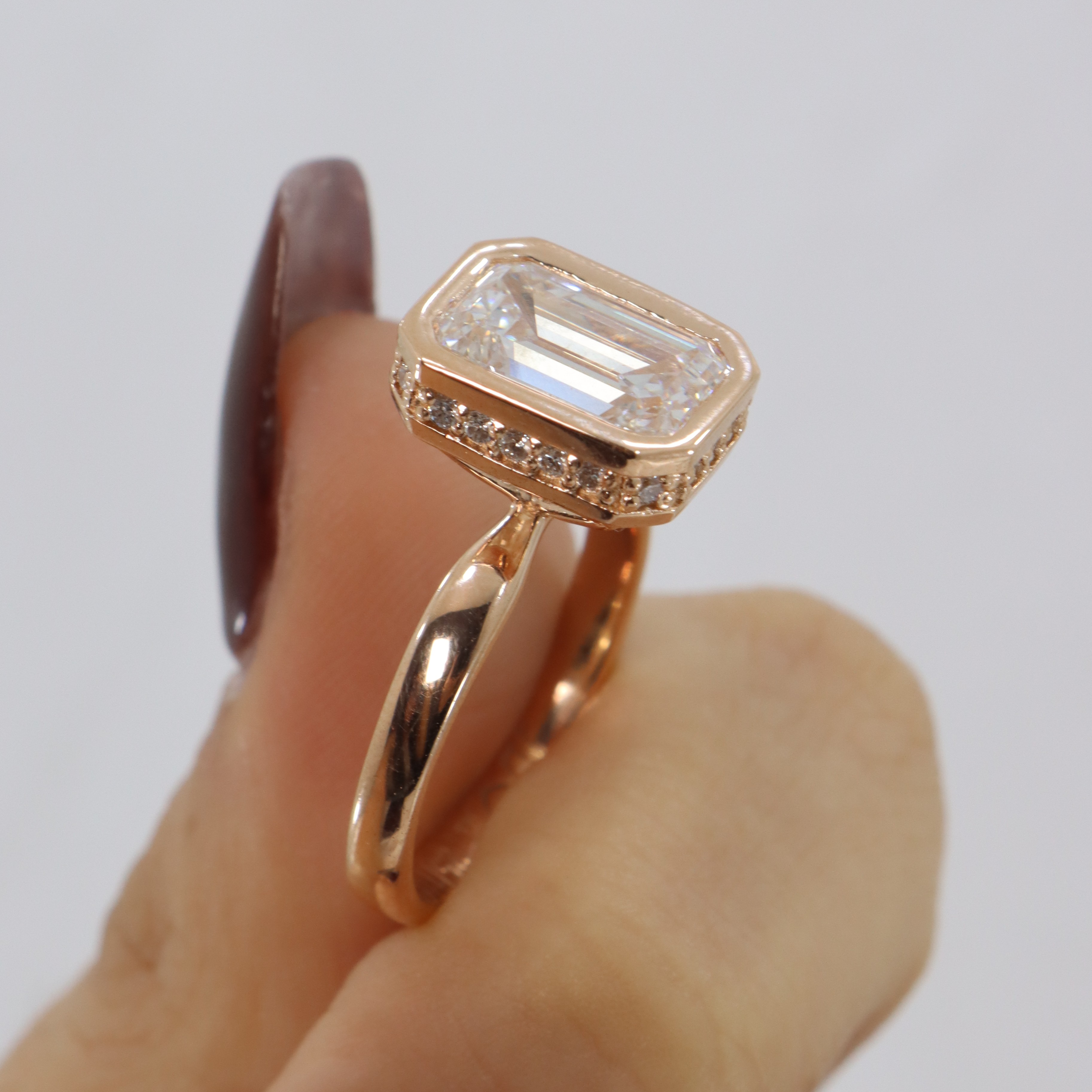 Anillo de Compromiso con Diamante de Laboratorio "Fátima"