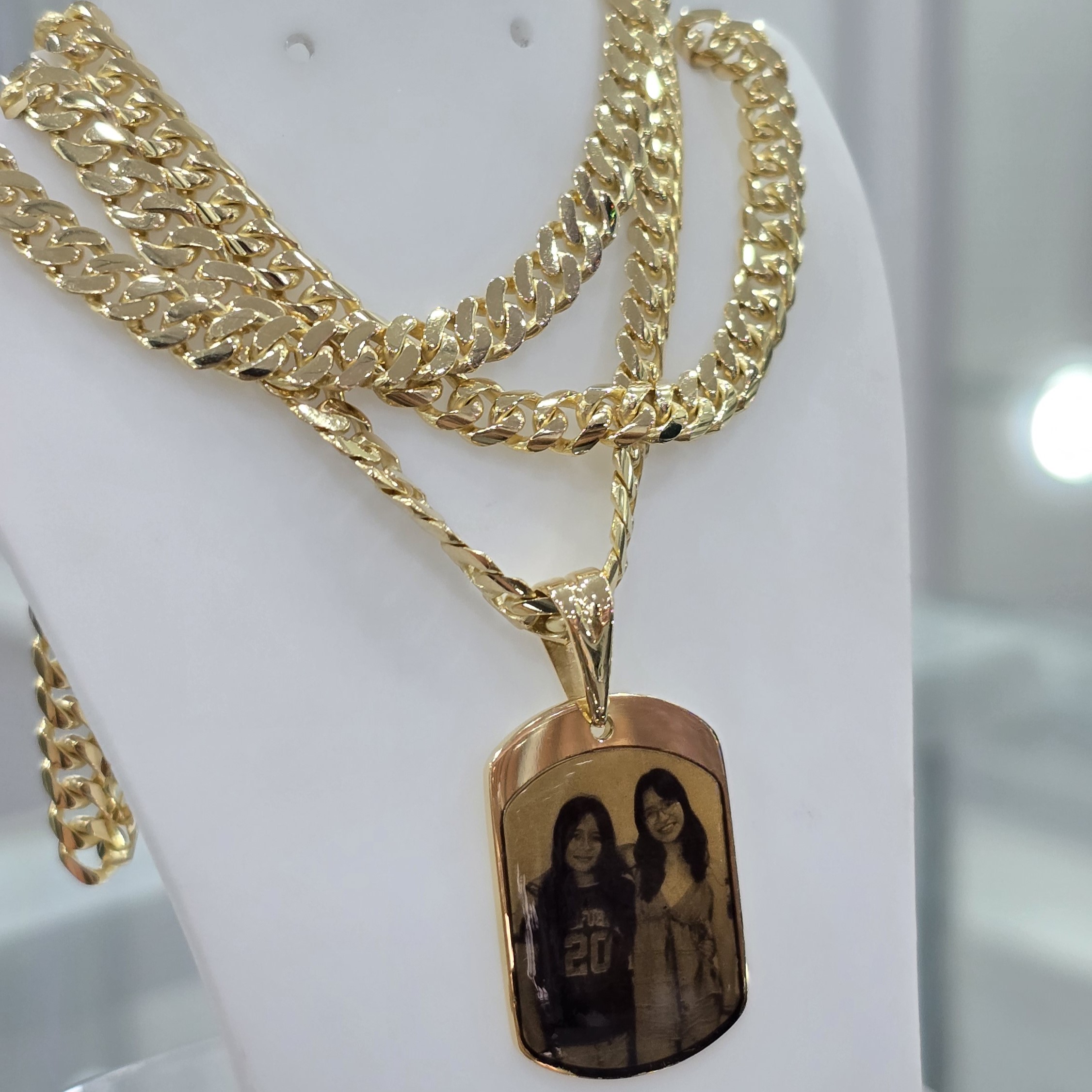 Cadena  Lomo Corvina con Dije  "Identi"