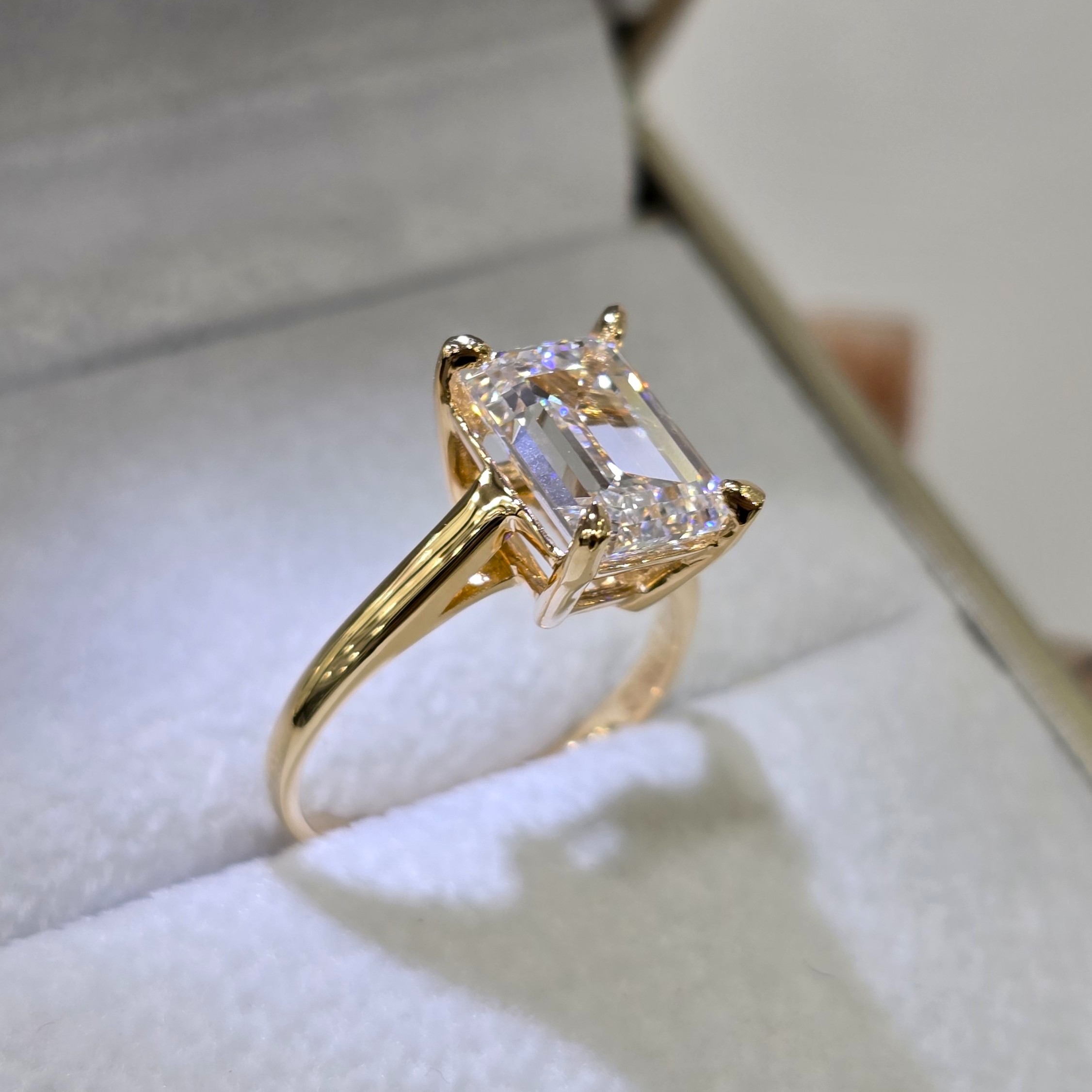 Anillo con Diamante de Laboratorio "Nicolle"