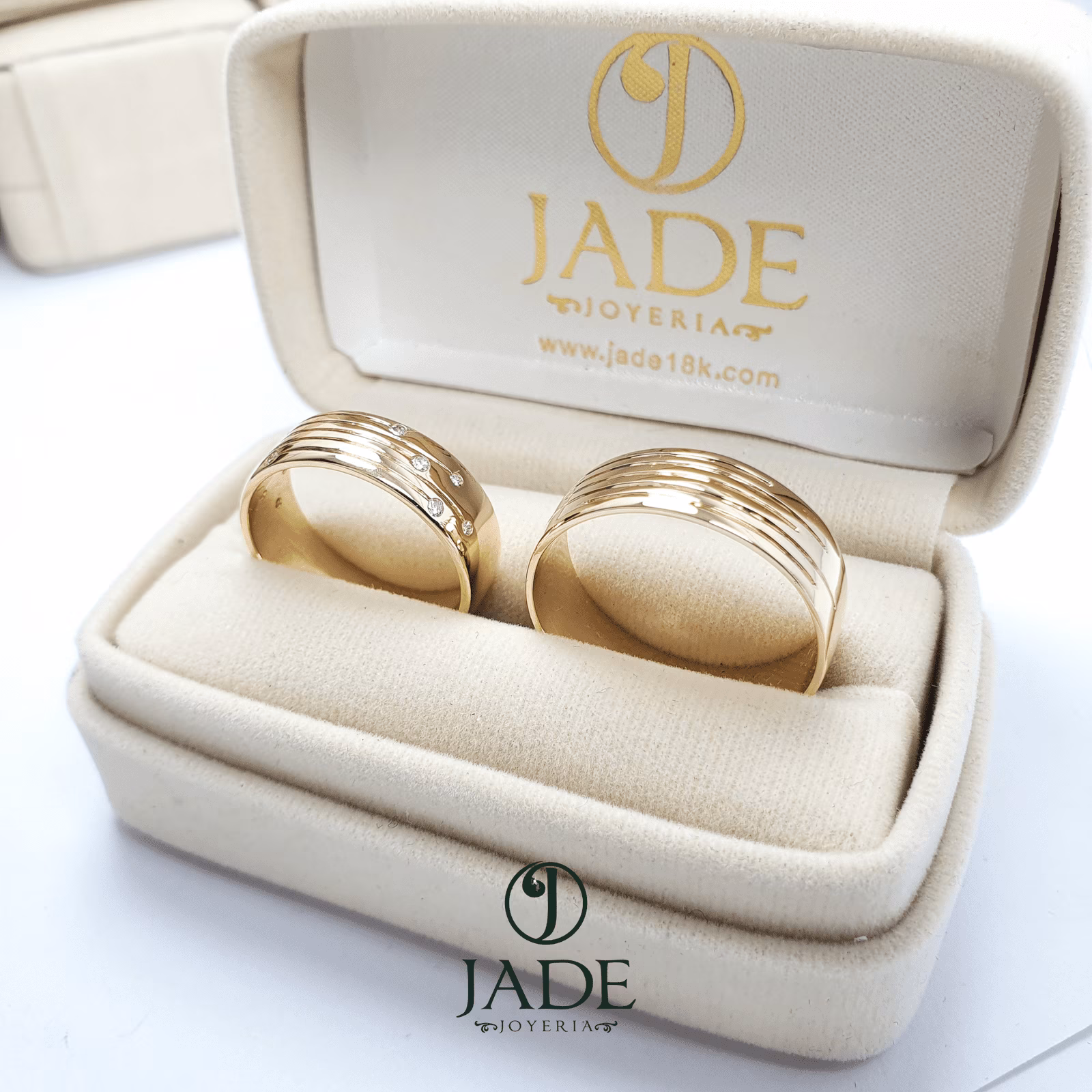 Alianzas aros de boda de oro 18k con 5 piedras