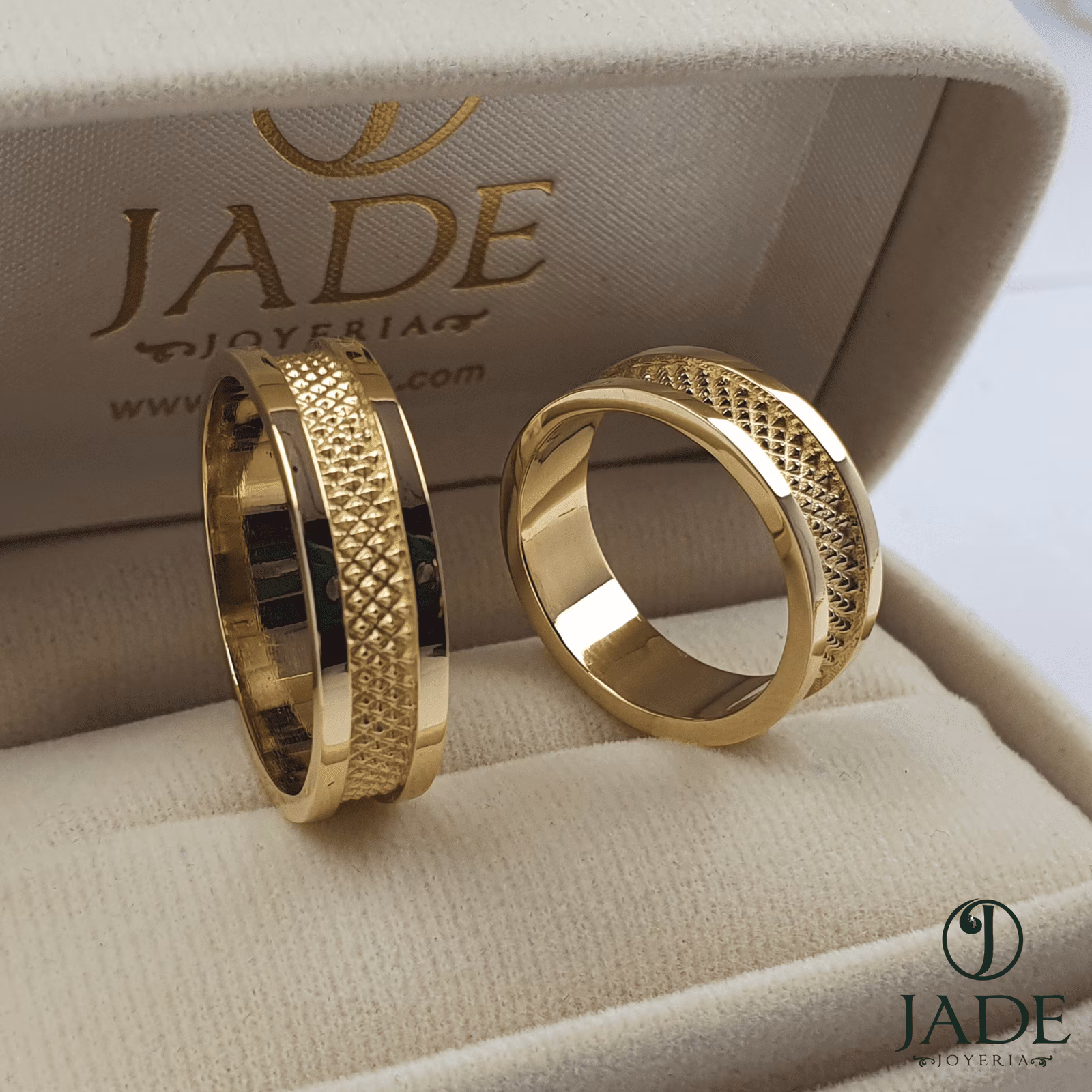 Alianzas aros de boda trenzadas