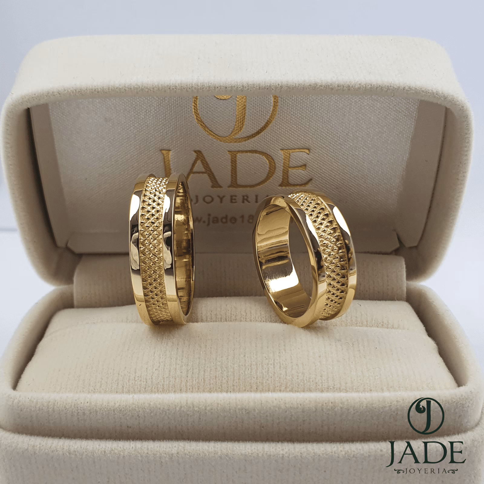 Alianzas aros de boda trenzadas