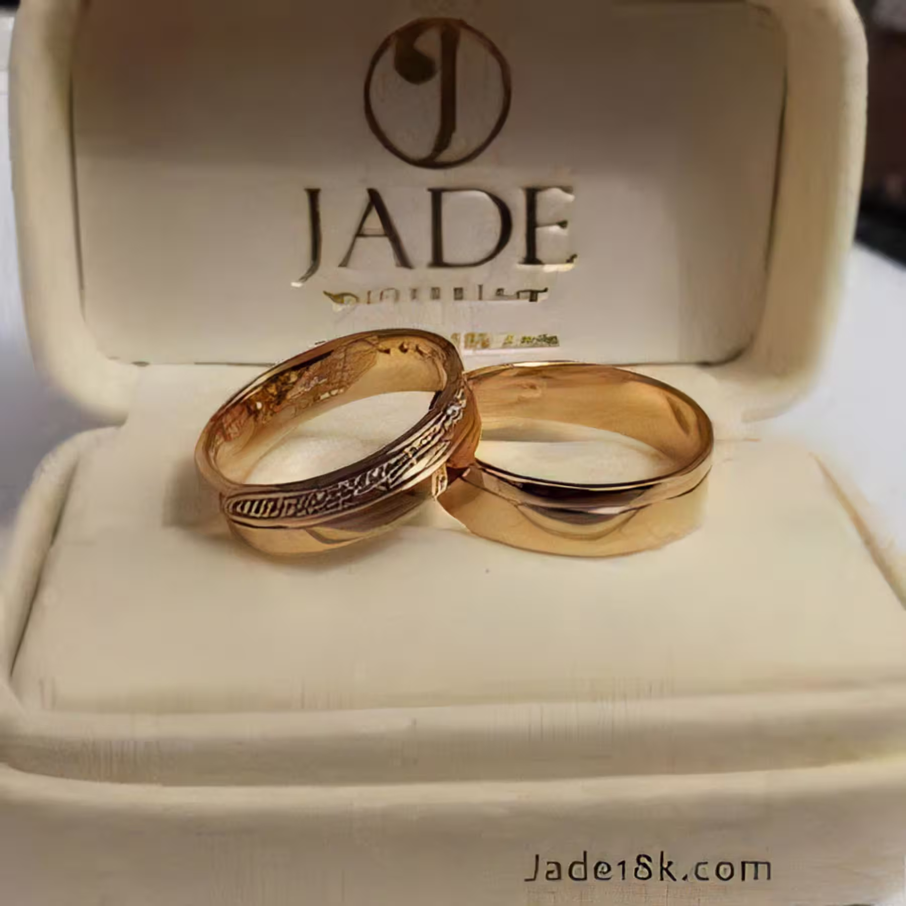 Alianzas clasicas en oro de 18k