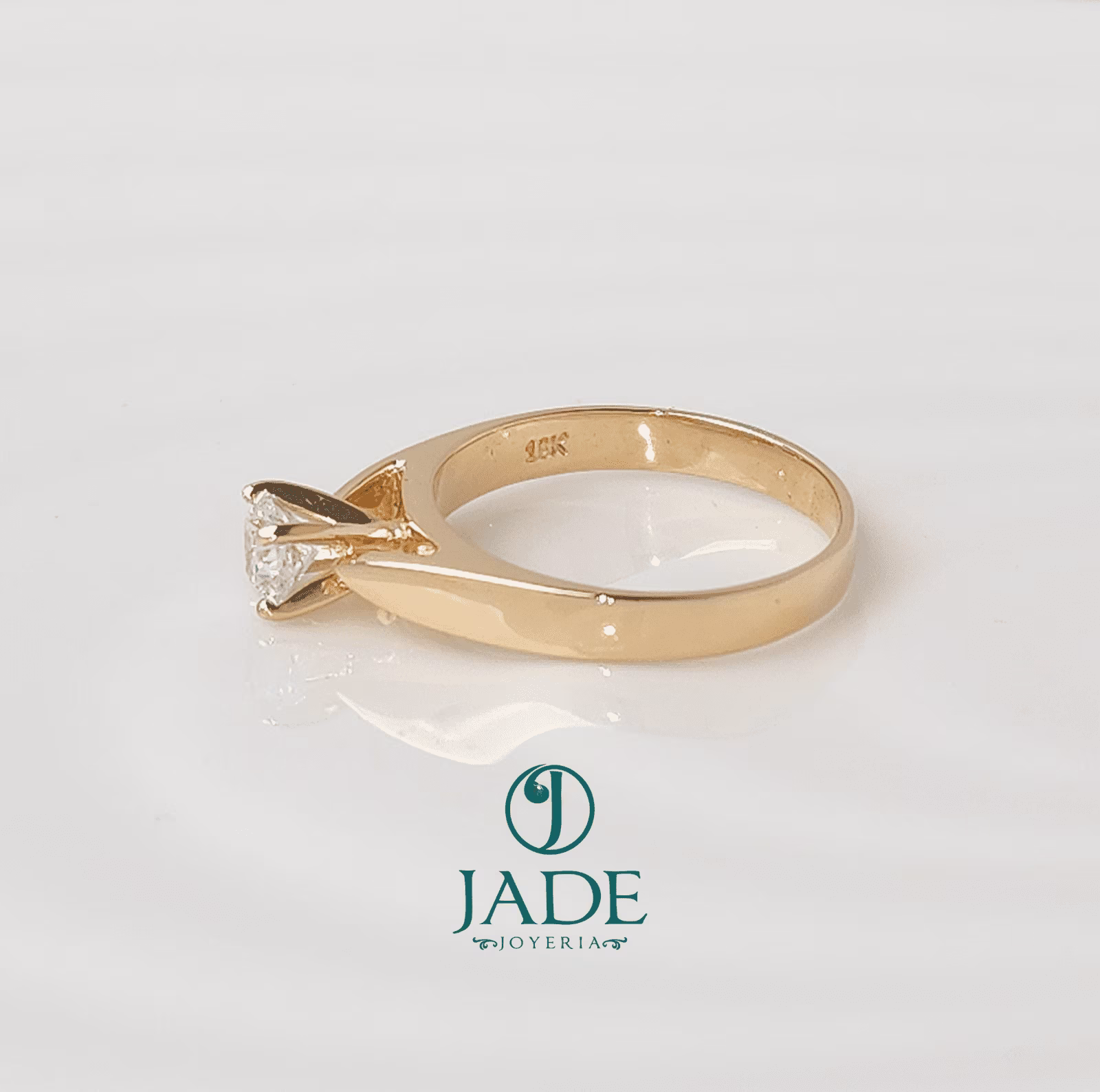 Anillo Aitana de compromiso en oro 18k