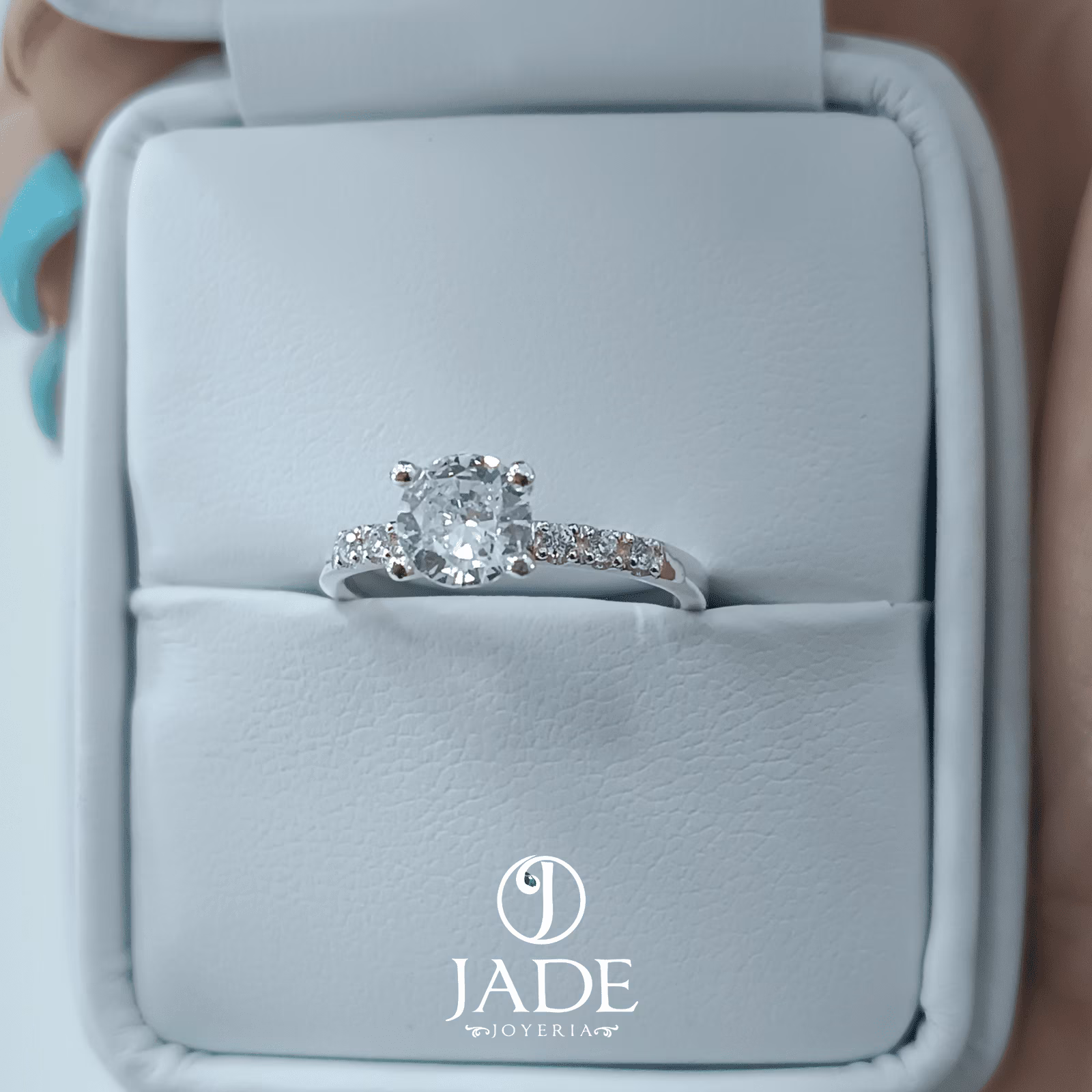 Anillo Ángela de compromiso en plata ley