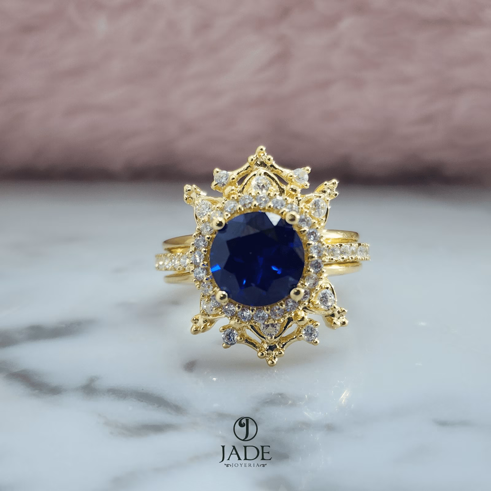 Anillo de 2 piezas con piedra verde y azul  en oro de 18k