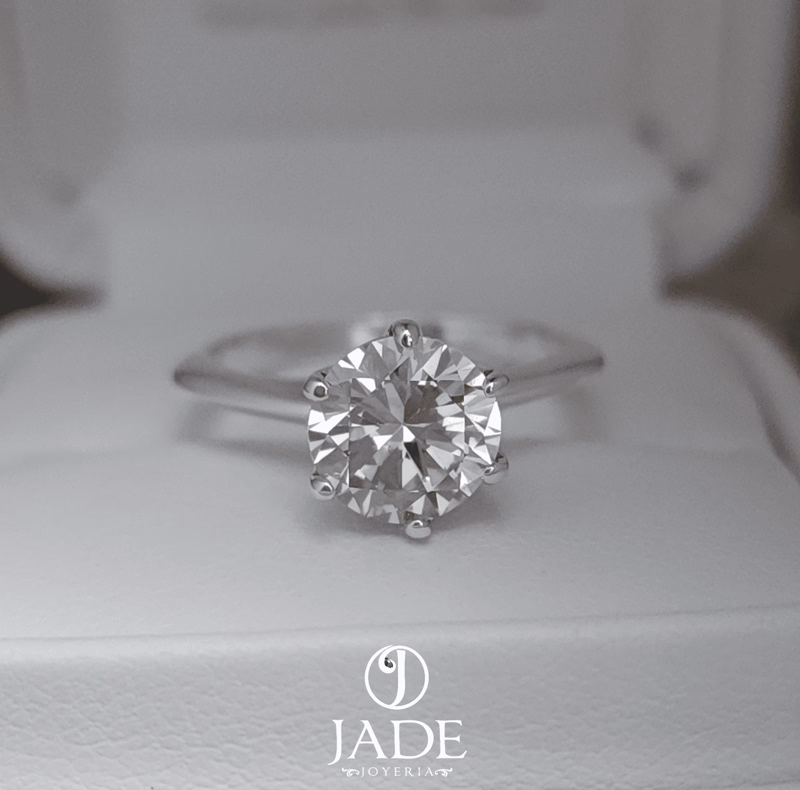 Anillo de compromiso Ana en plata ley