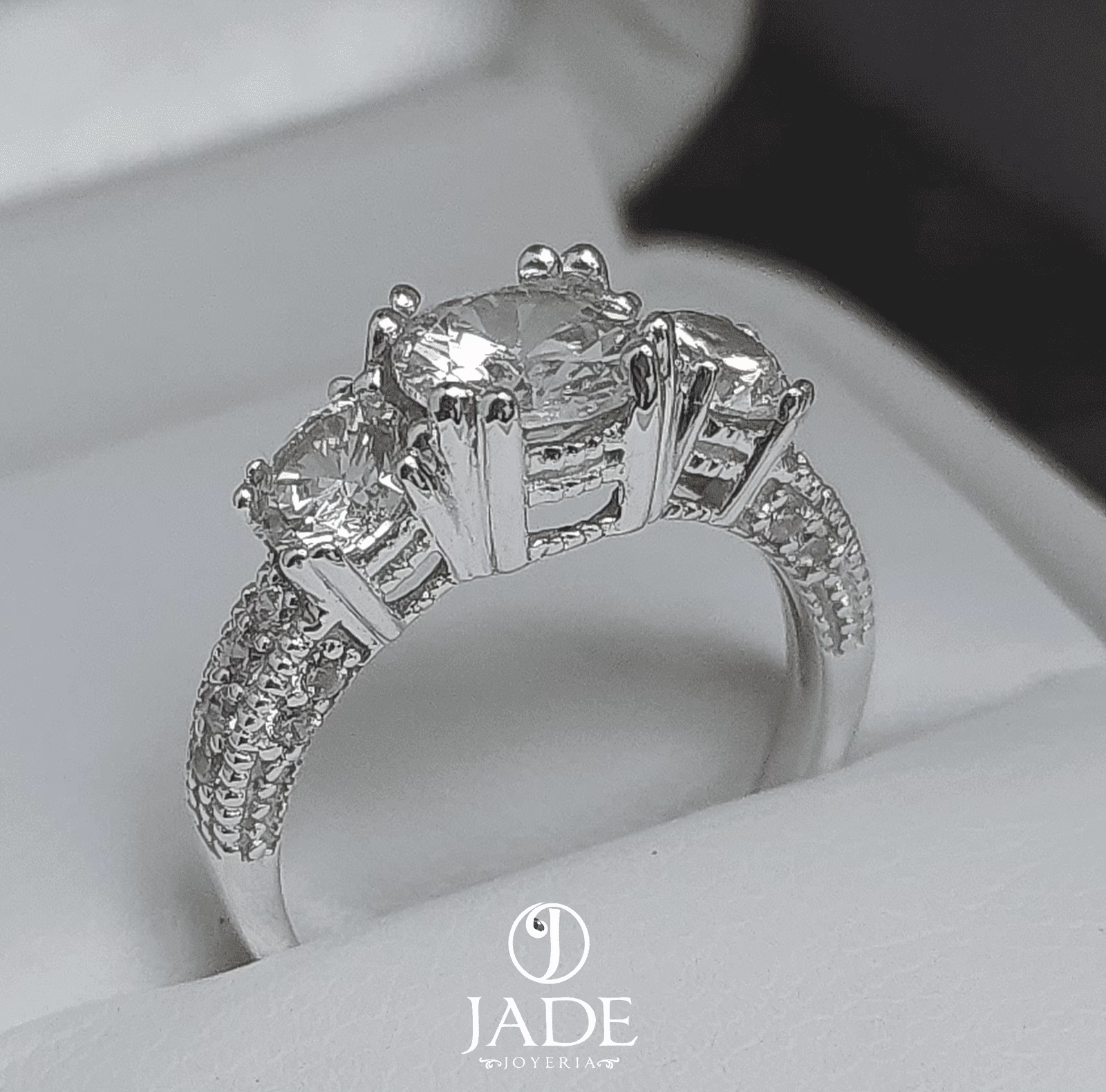 Anillo de compromiso Mariana en plata ley