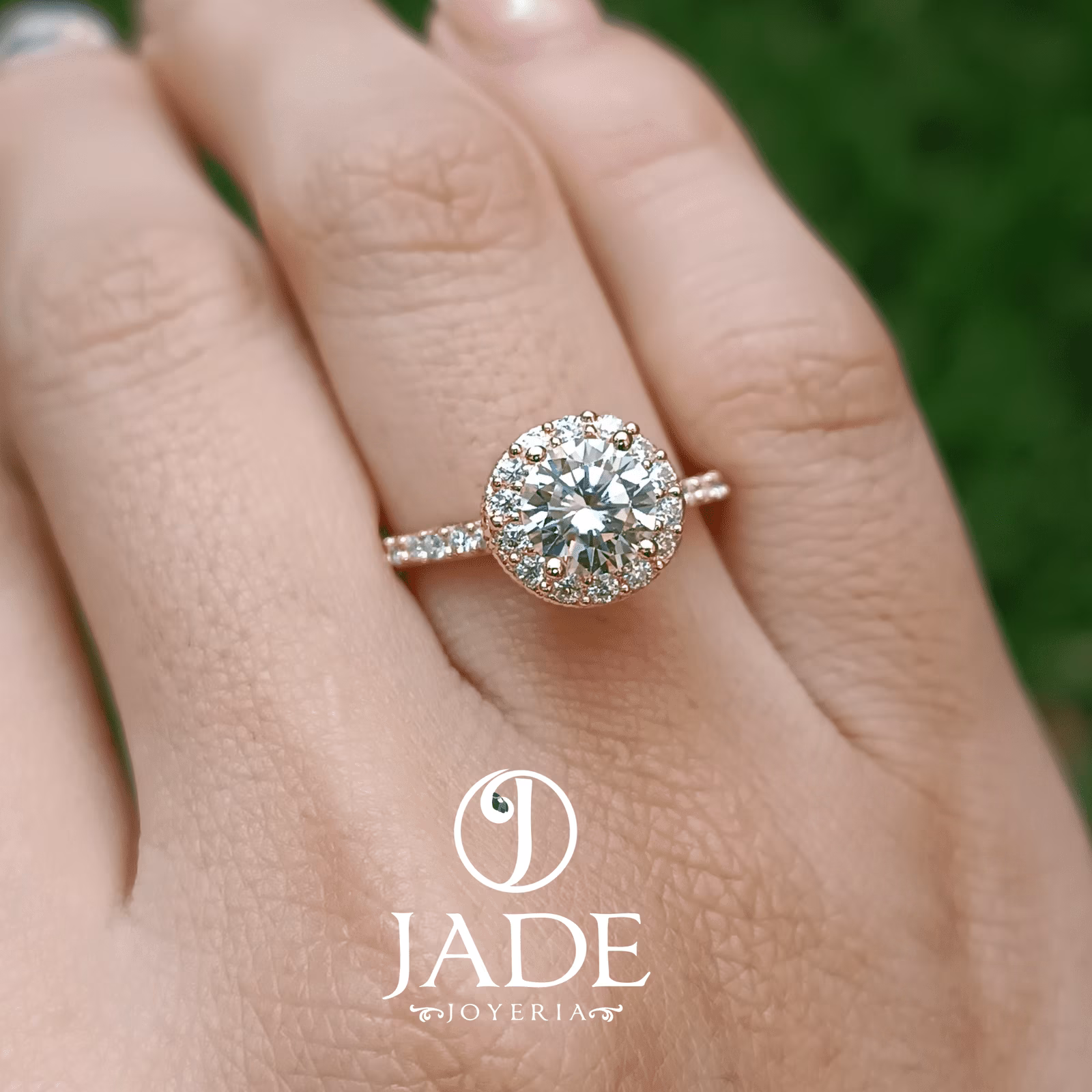 Anillo Frida de compromiso en oro 18k