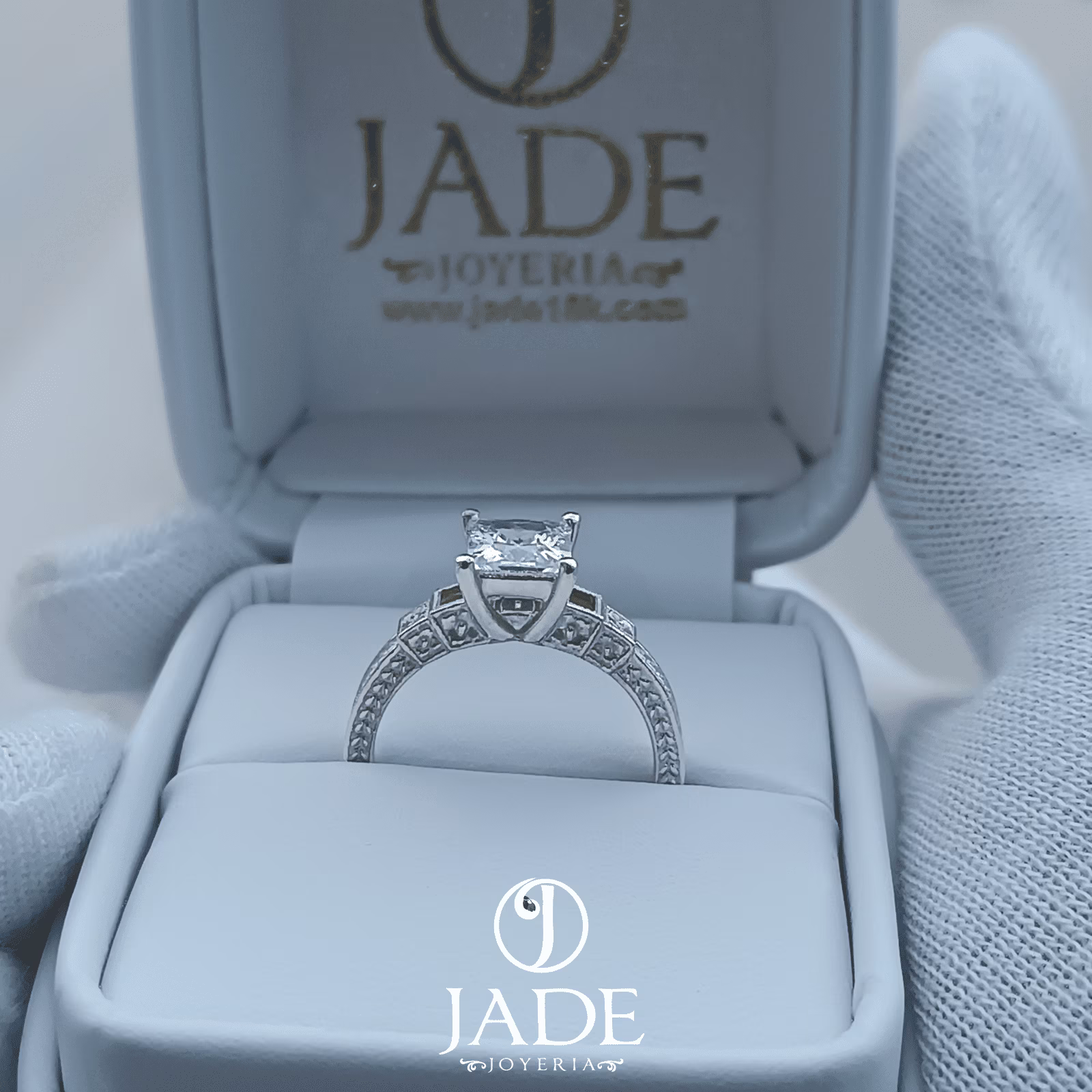 Anillo Gretel de compromiso en plata ley