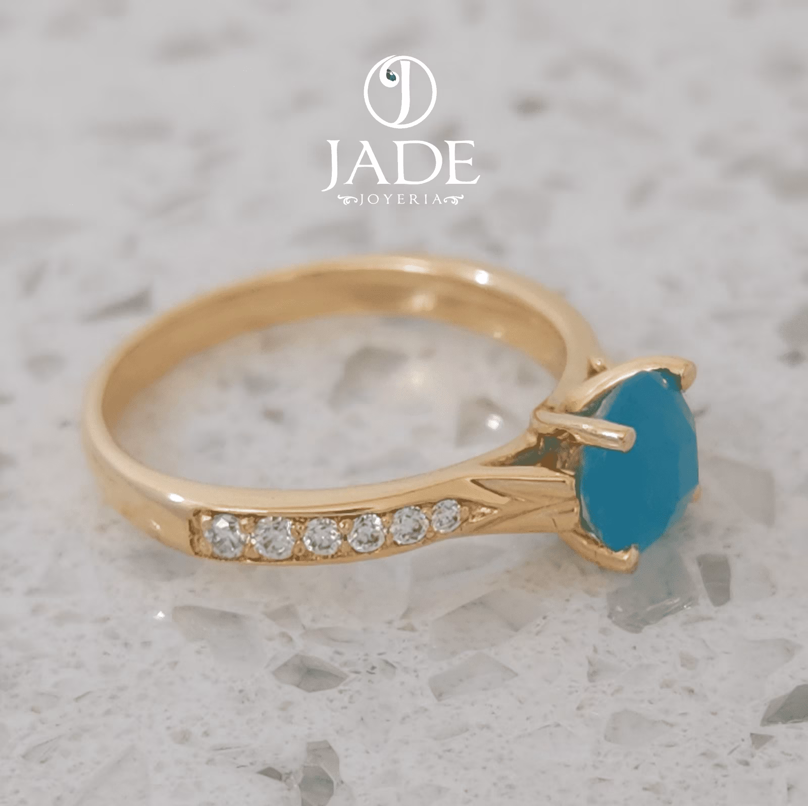 Anillo Jade en oro 18k