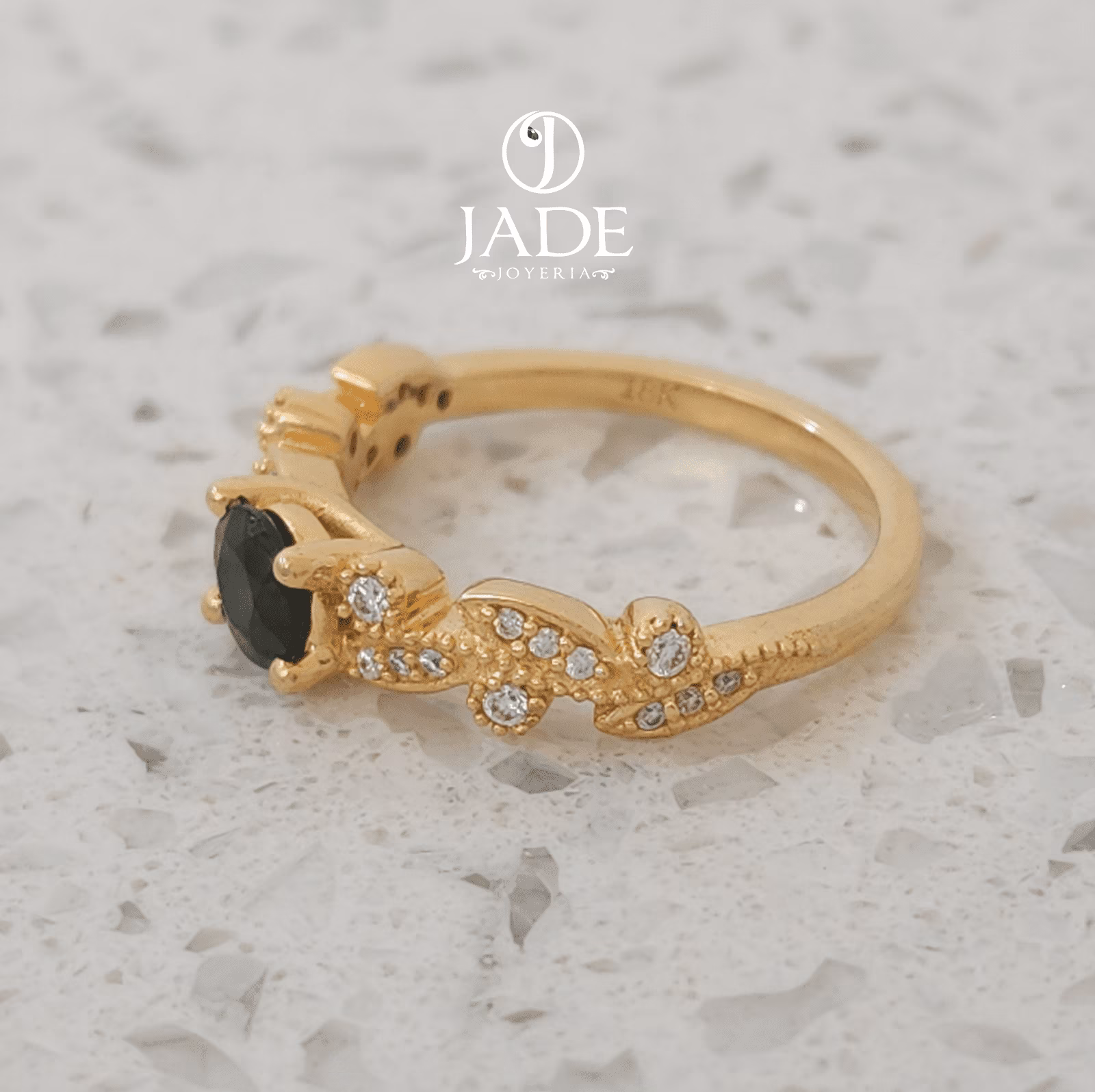 Anillo Paula de Compromiso Oro 18K Piedra Redonda Blanca