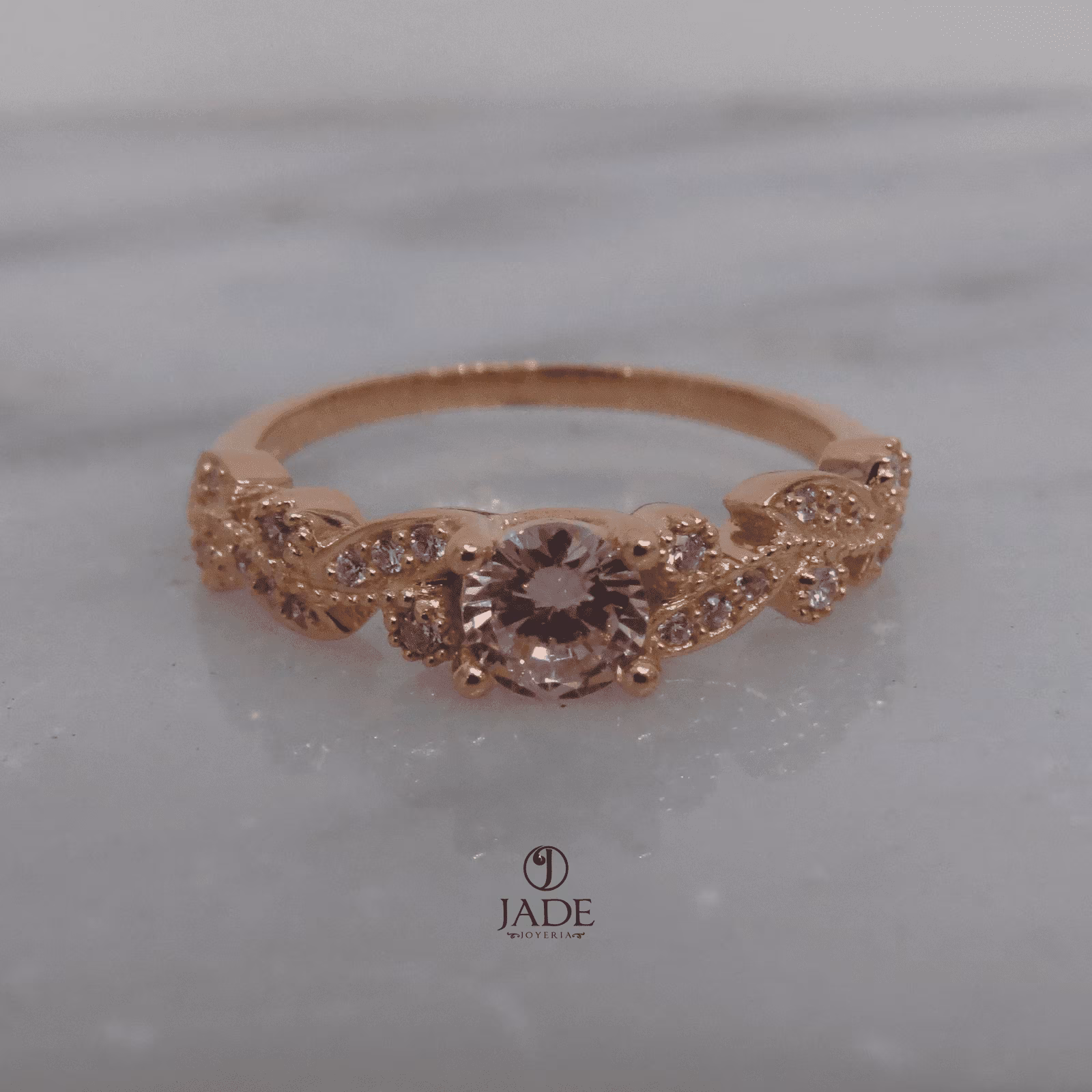 Anillo Paula de Compromiso Oro 18K Piedra Redonda Blanca