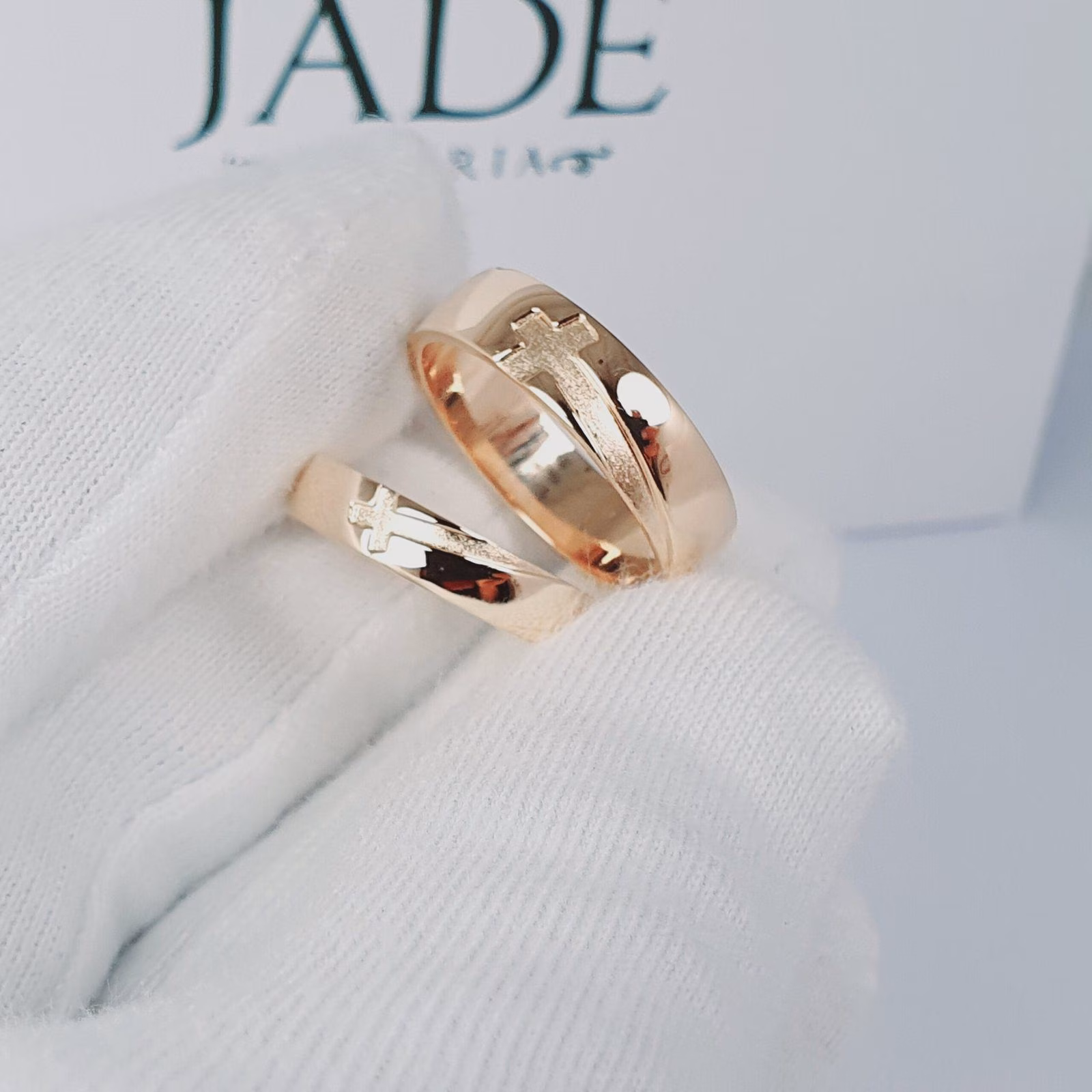 Aros de boda con Cruz 18k