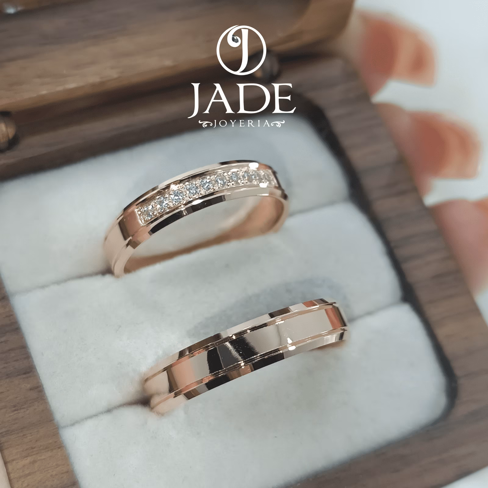 Aros de matrimonio Royce en oro 18k