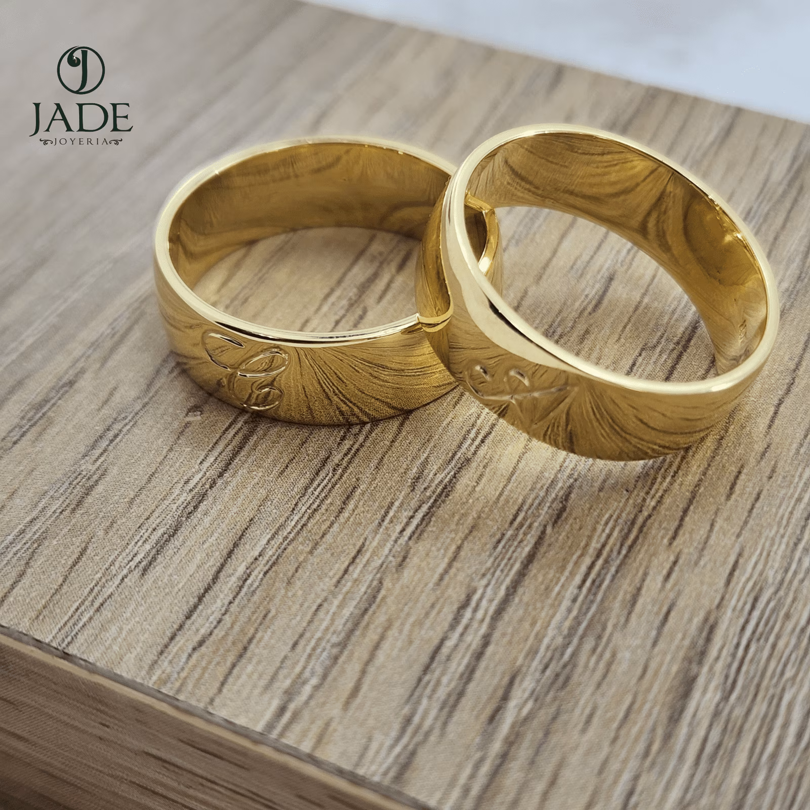 Aros Unión Familiar en oro de 18k